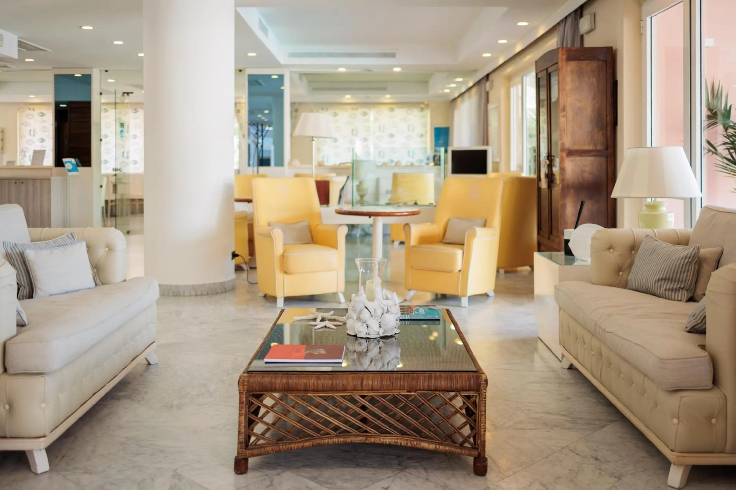 Seating area in Hotel Eden
