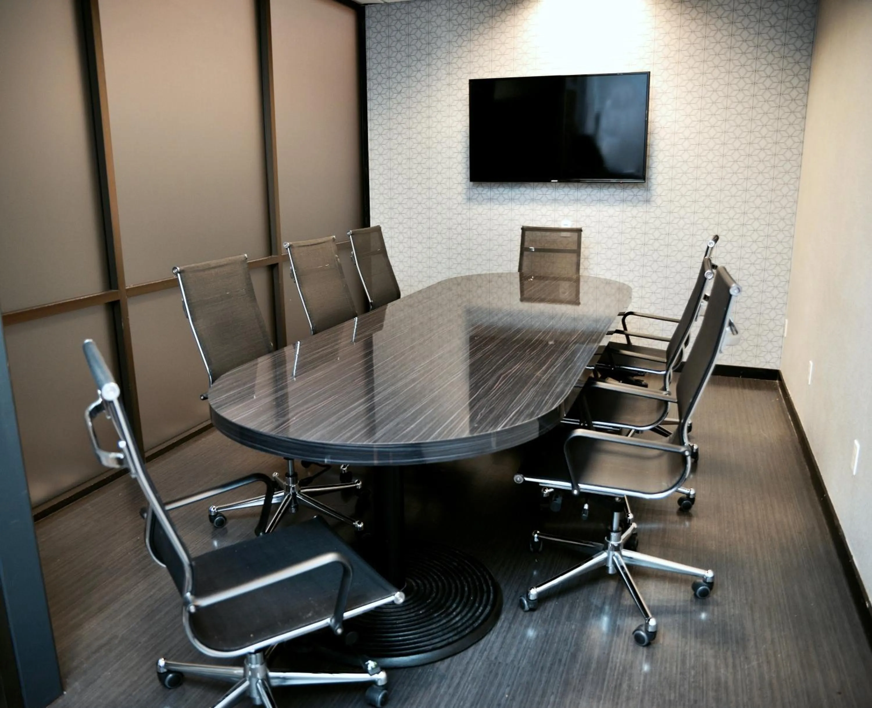 Meeting/conference room in Holiday Inn Portland- I-5 S Wilsonville by IHG