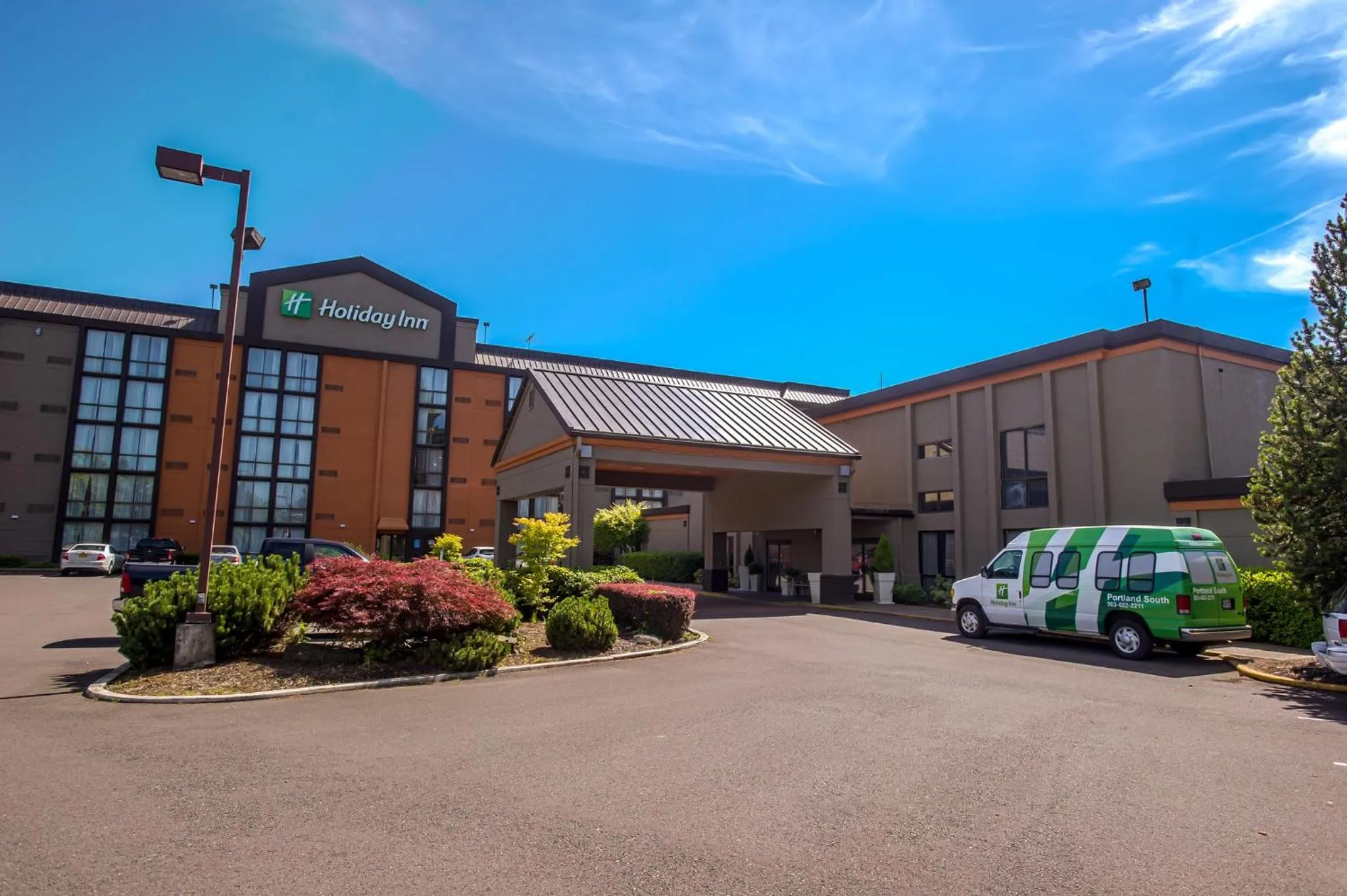 Property building in Holiday Inn Portland- I-5 S Wilsonville by IHG