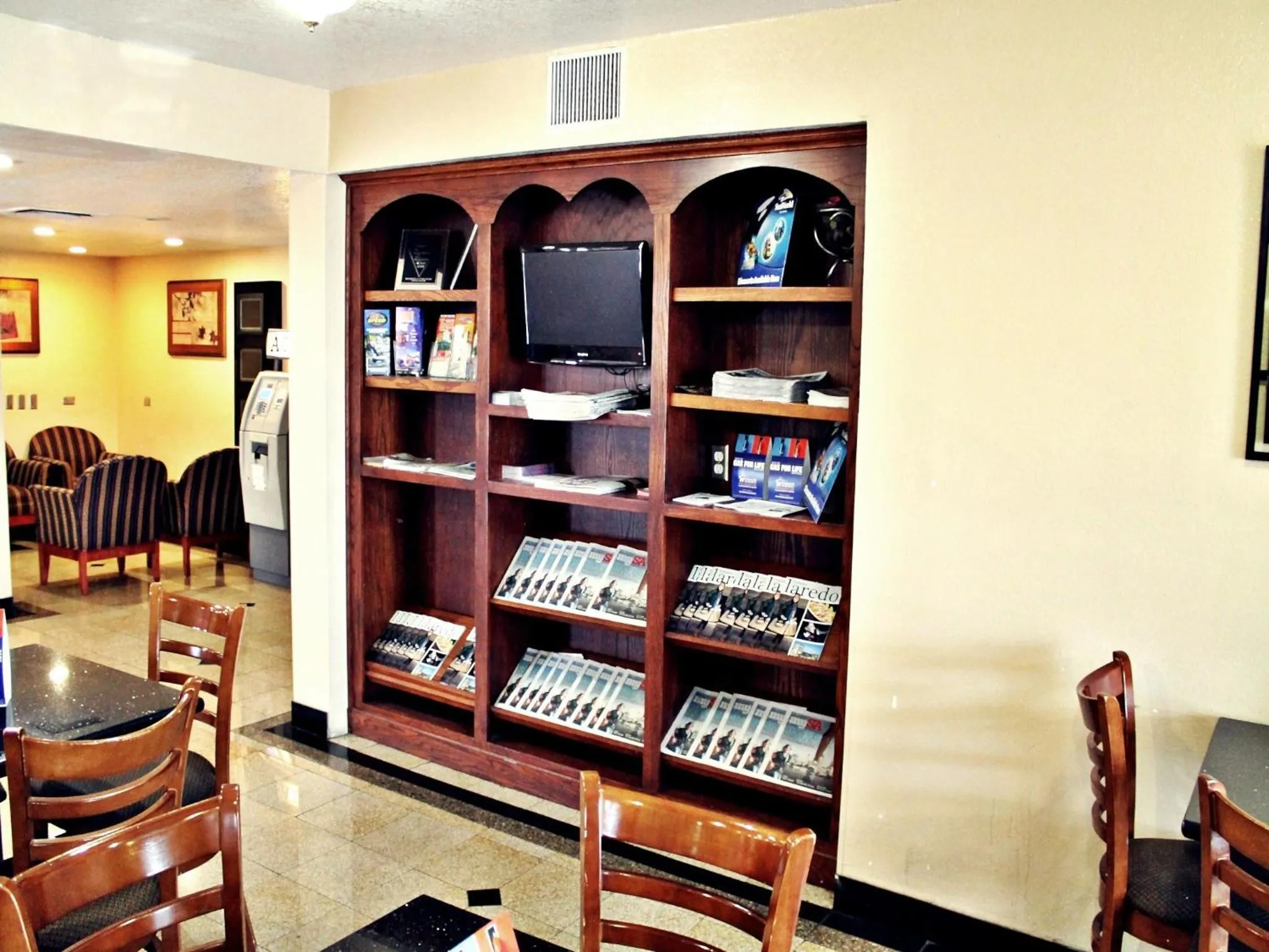 TV and multimedia in The Inn at Market Square