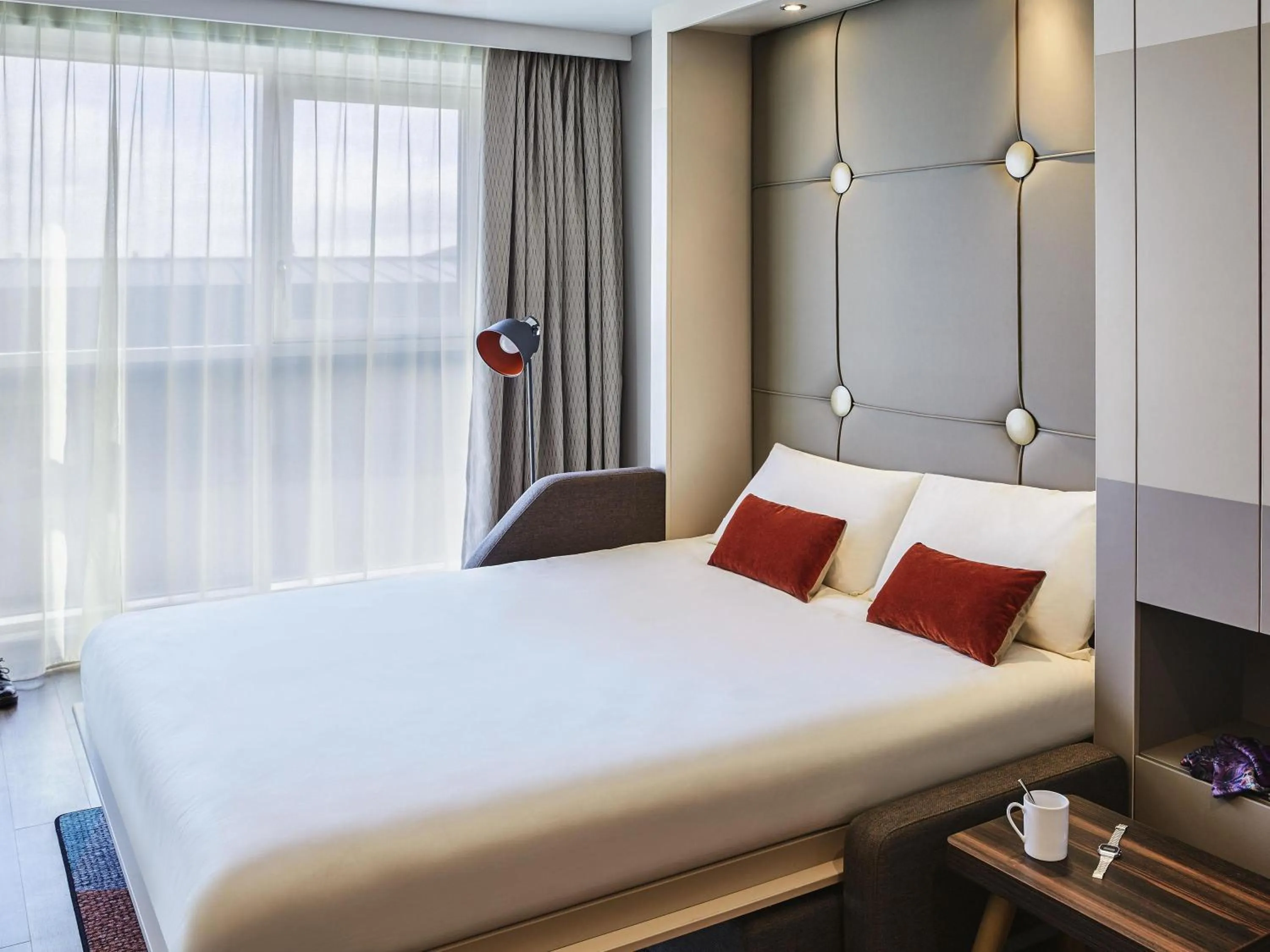 Property building, Bed in Aparthotel Adagio Edinburgh Royal Mile