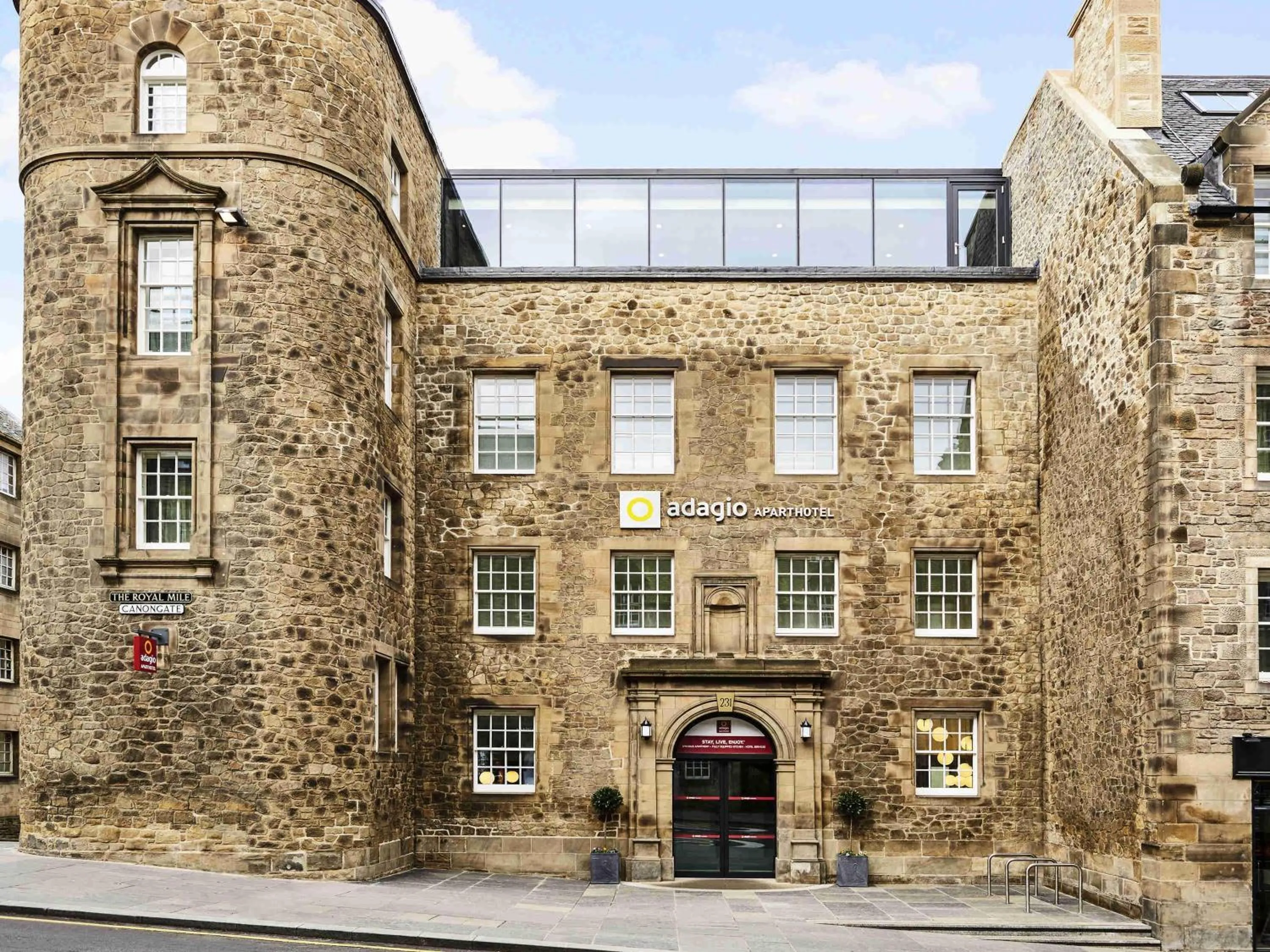 Property building in Aparthotel Adagio Edinburgh Royal Mile