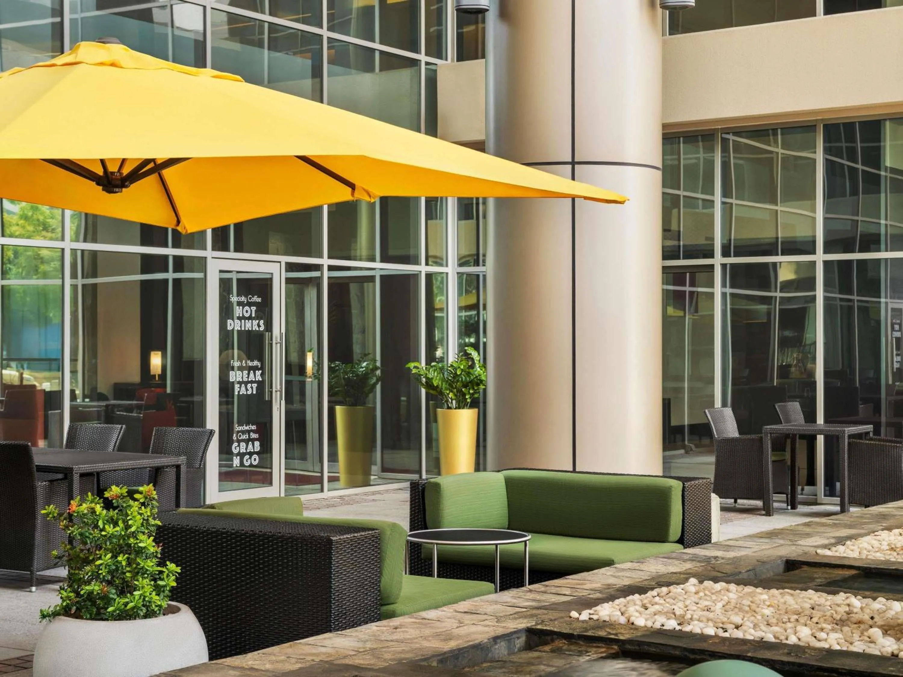 Restaurant/places to eat in ibis Dubai Al Rigga