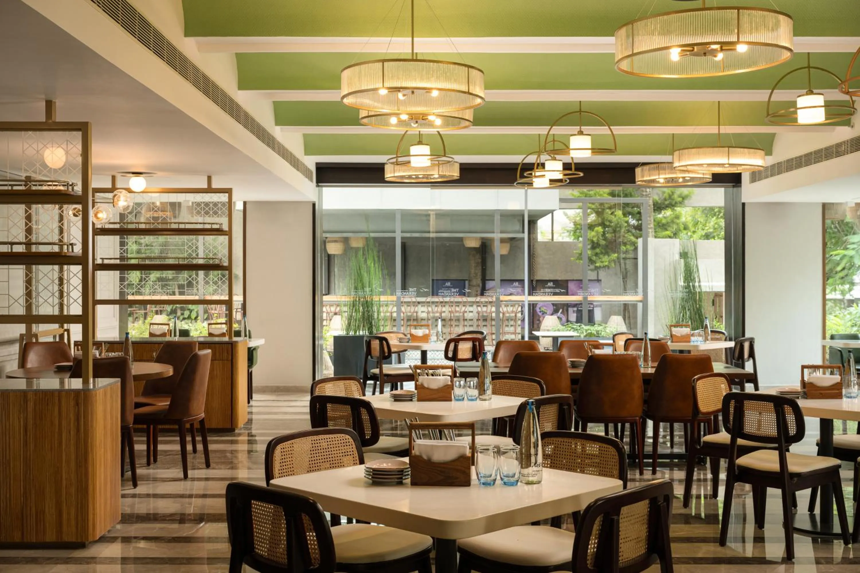 Restaurant/places to eat in Grand Mercure Bangalore - An Accor Brand