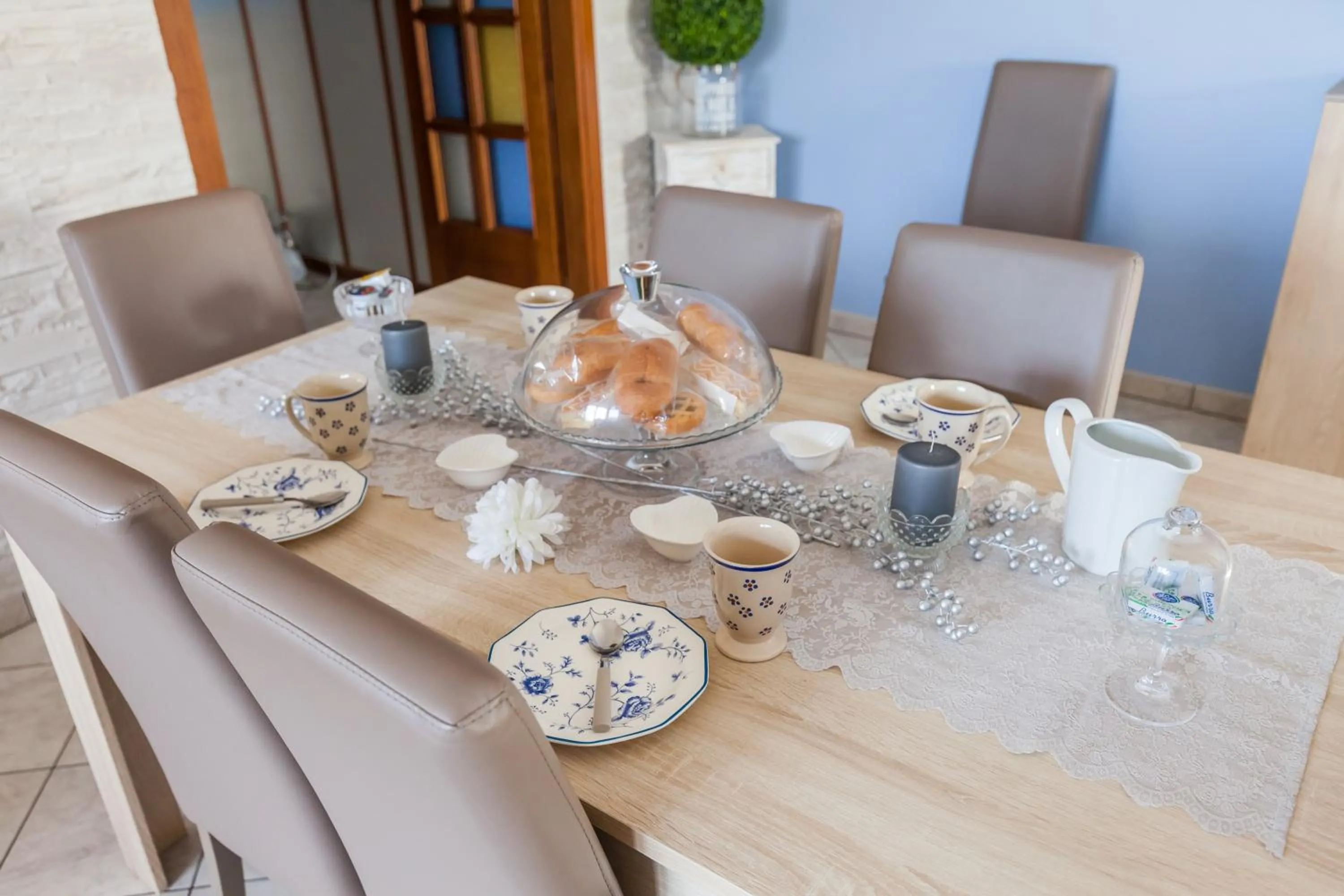 Communal lounge/ TV room in Casa Vacanze Giramondo