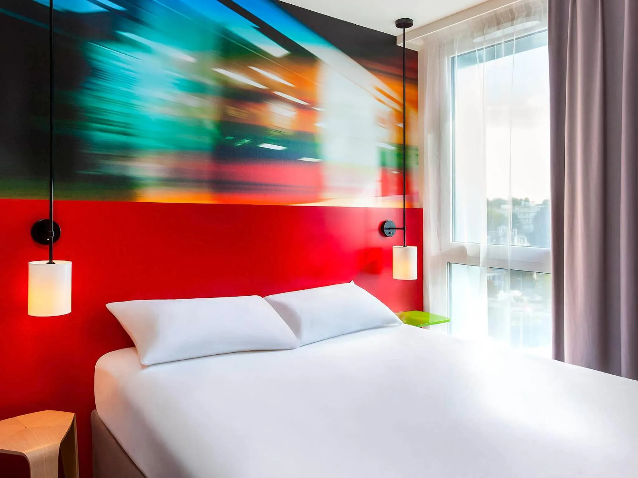 Bed in Ibis Styles Mulhouse Centre Gare