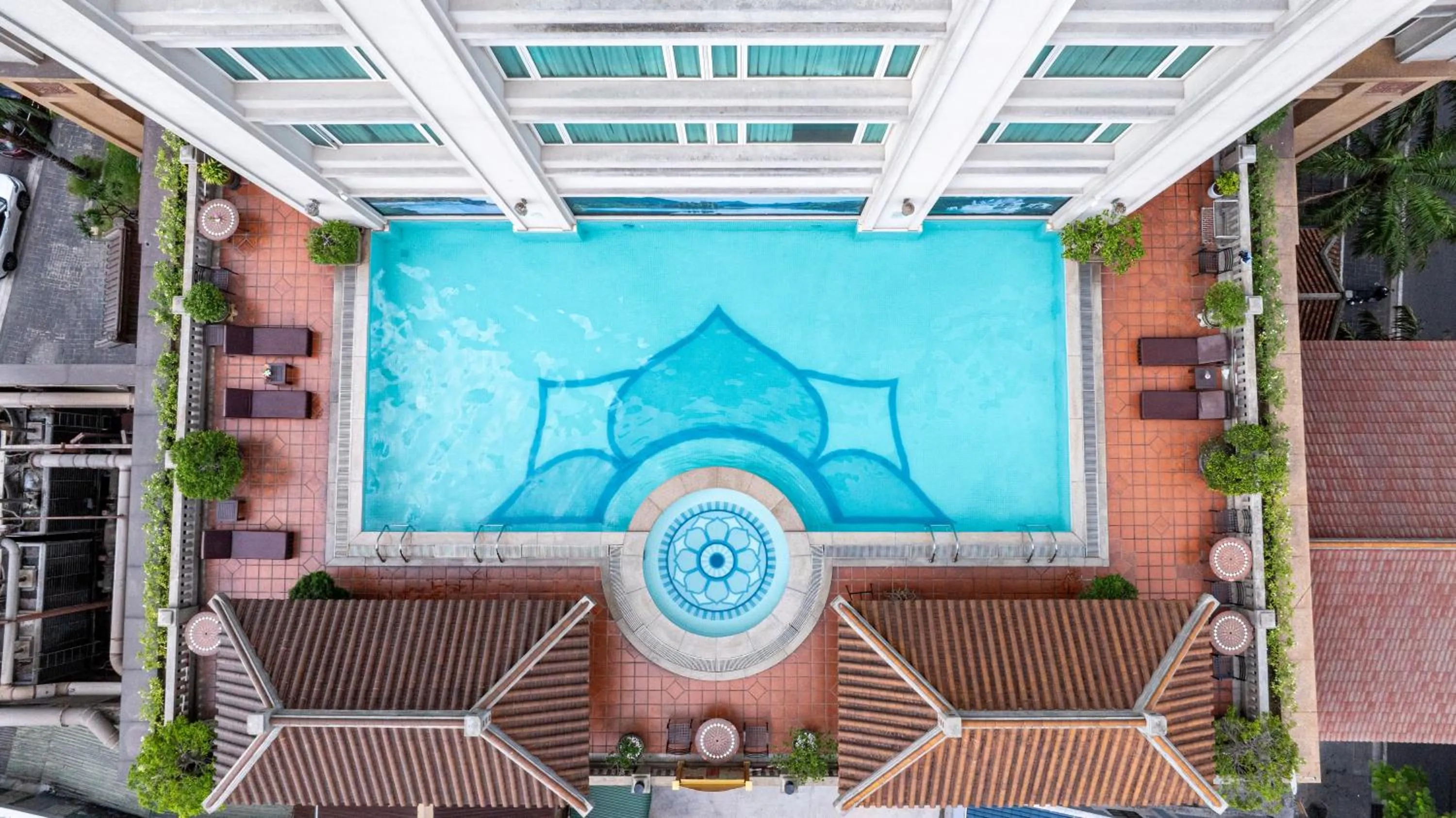 Swimming pool in TTC Imperial Hotel
