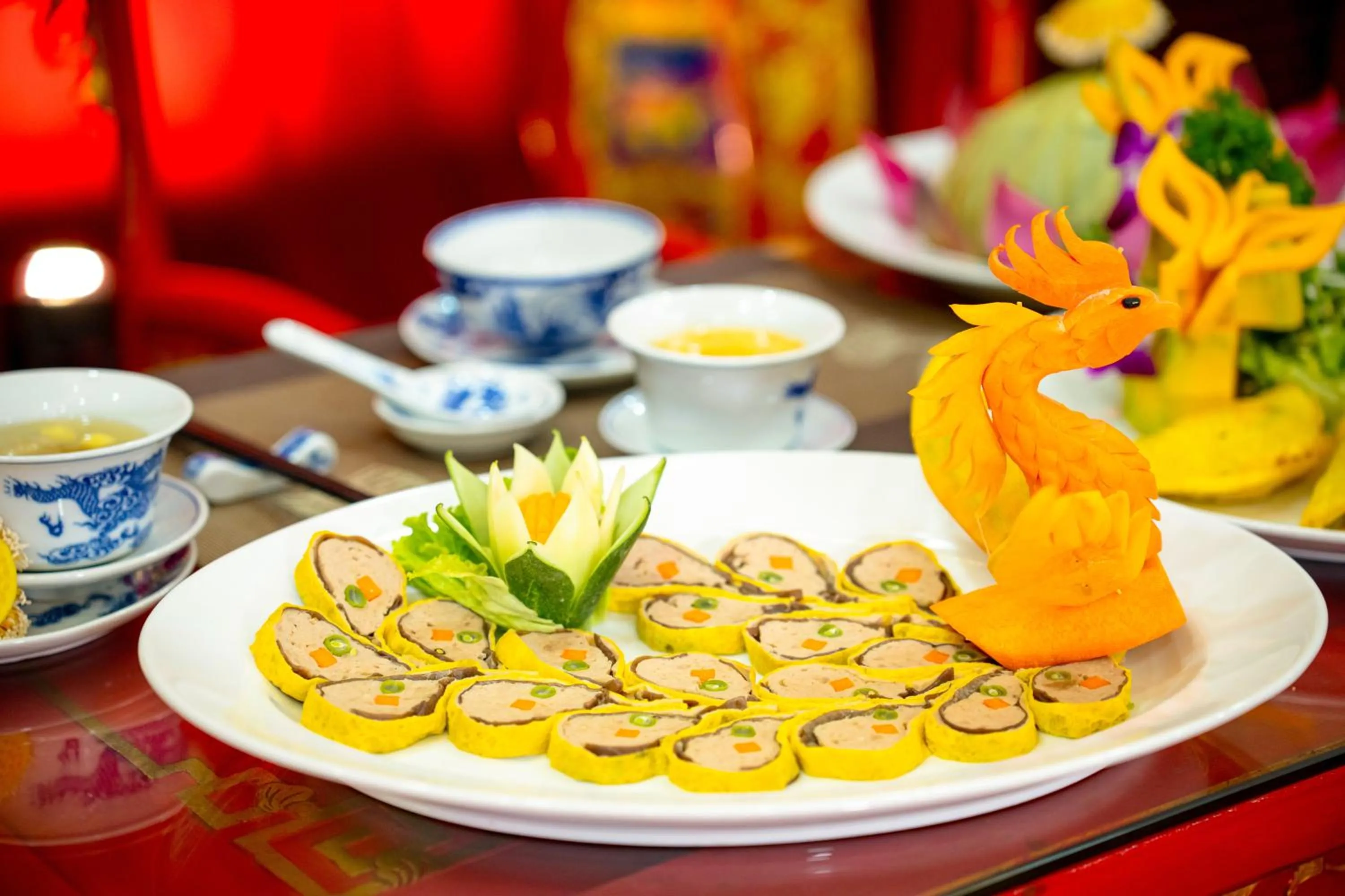 Food and drinks in TTC Imperial Hotel