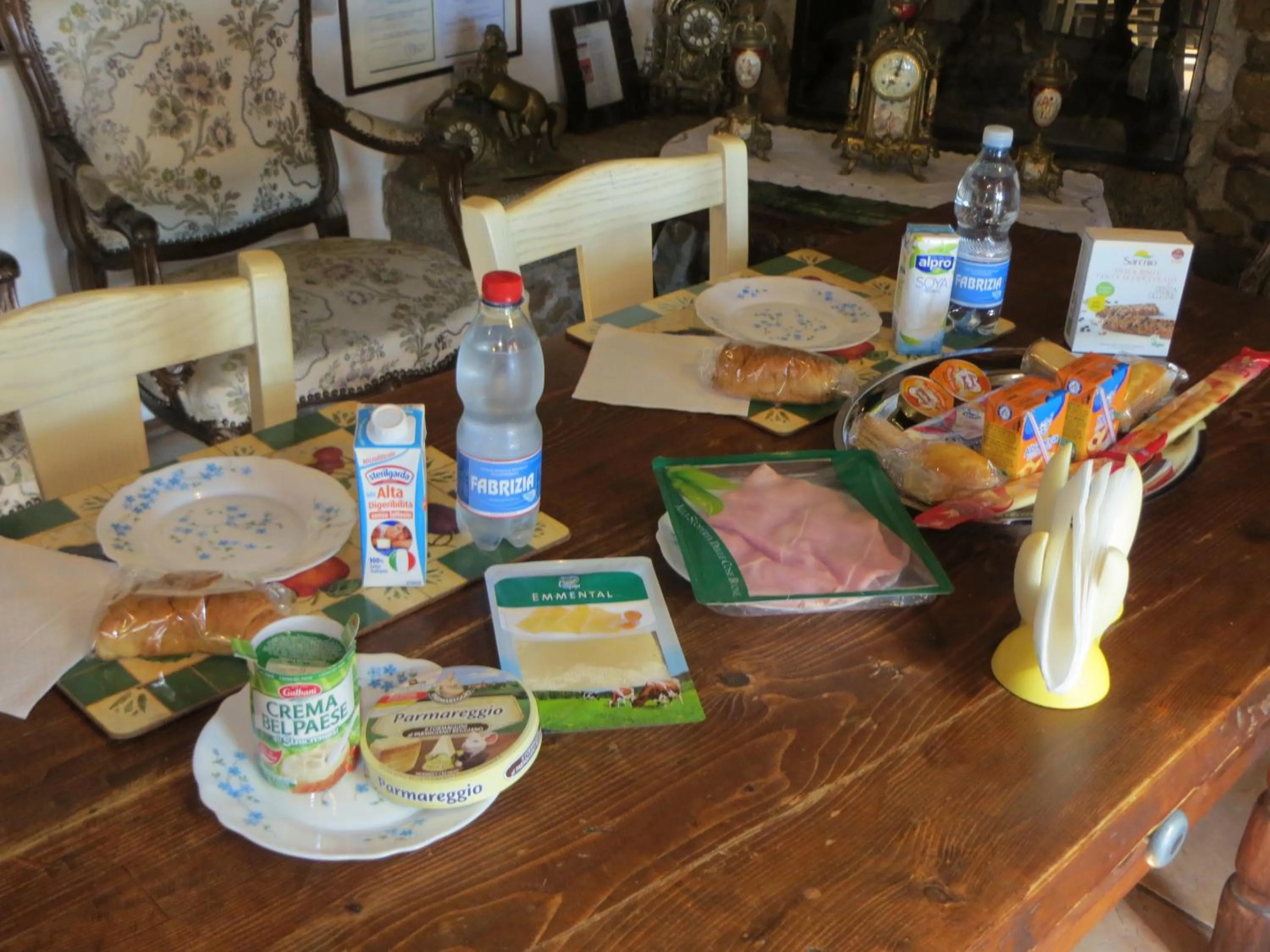 Continental breakfast in Monte Lago