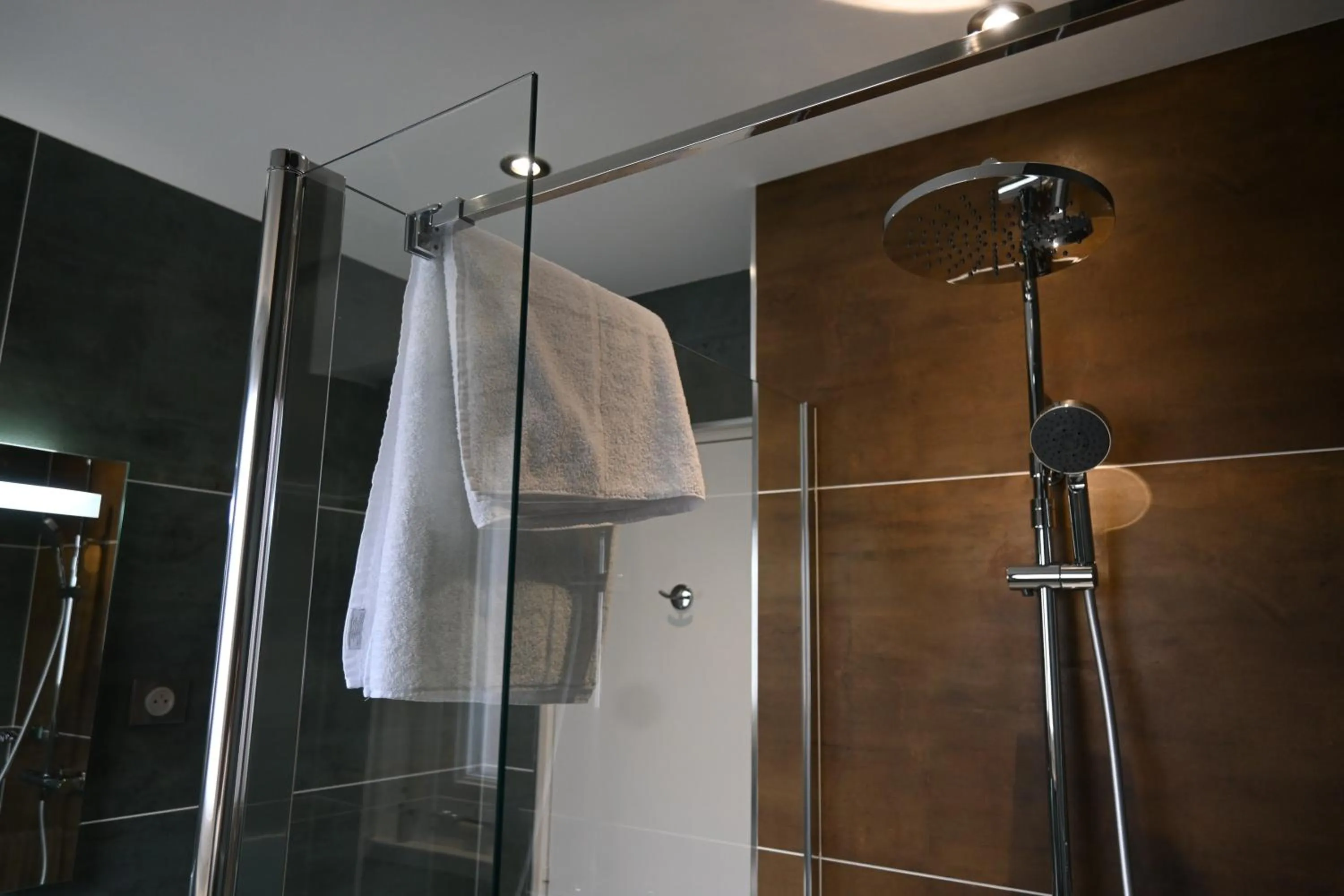 Shower in LOGIS Hôtel Borel