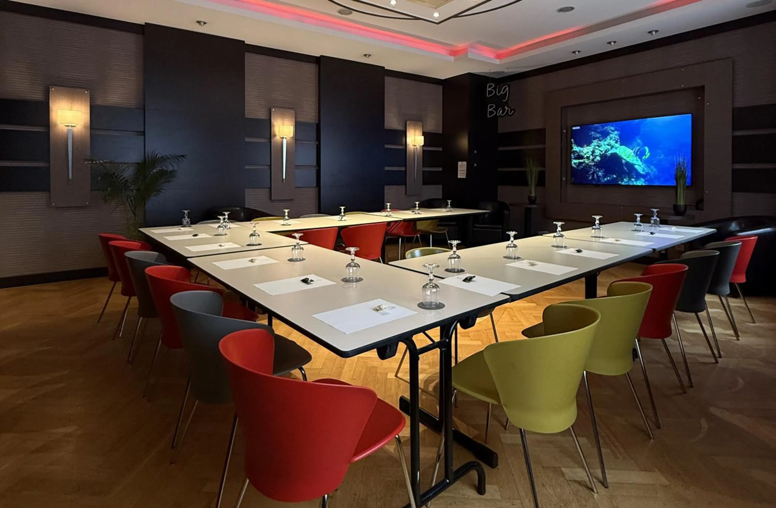 Meeting/conference room in LOGIS Hôtel Borel