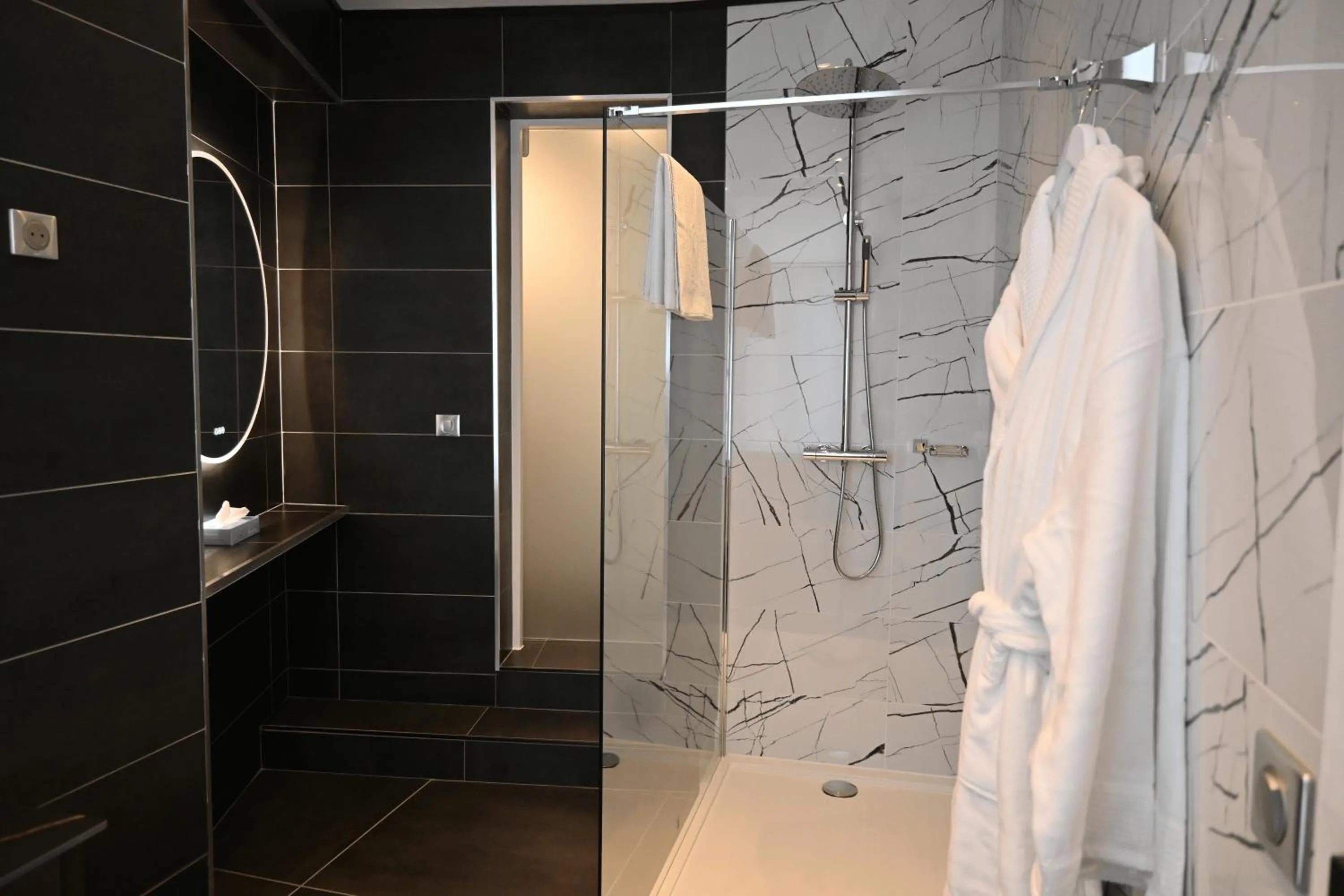 Shower in LOGIS Hôtel Borel