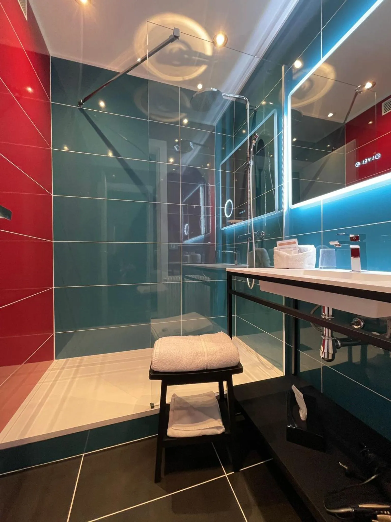 Bathroom in LOGIS Hôtel Borel