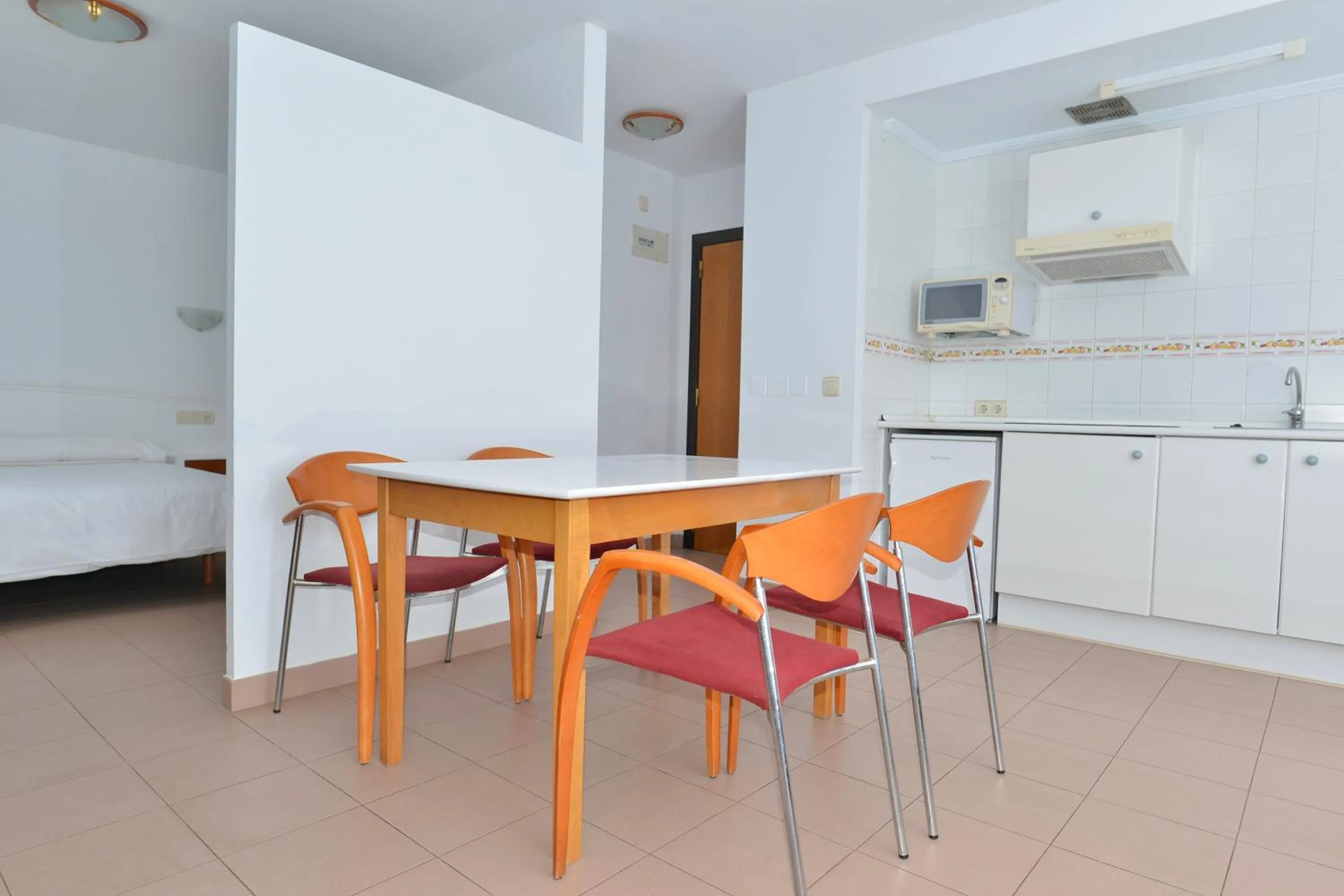 Kitchen or kitchenette in Apartamentos Marina