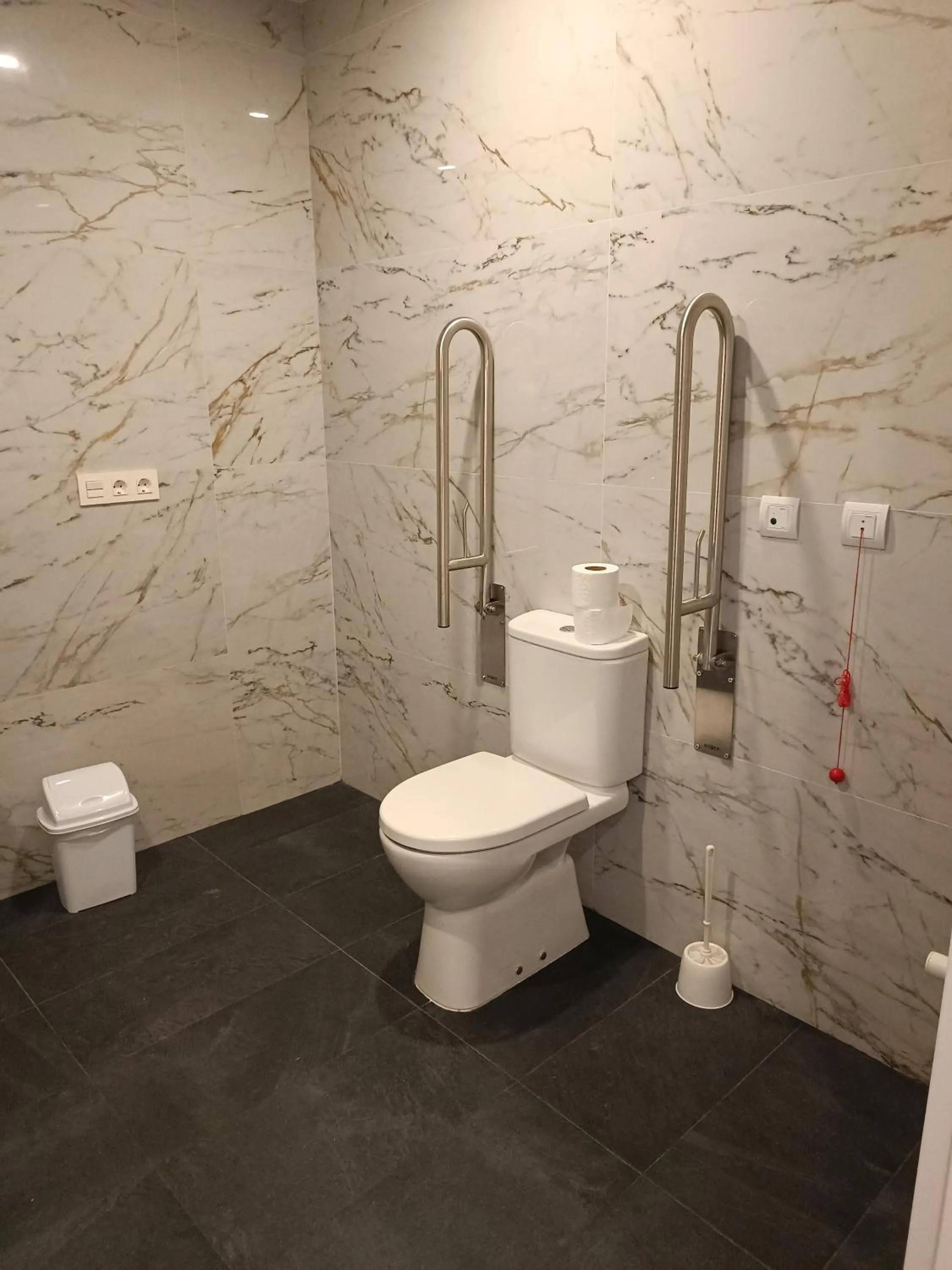 Bathroom in Apartamentos Marina