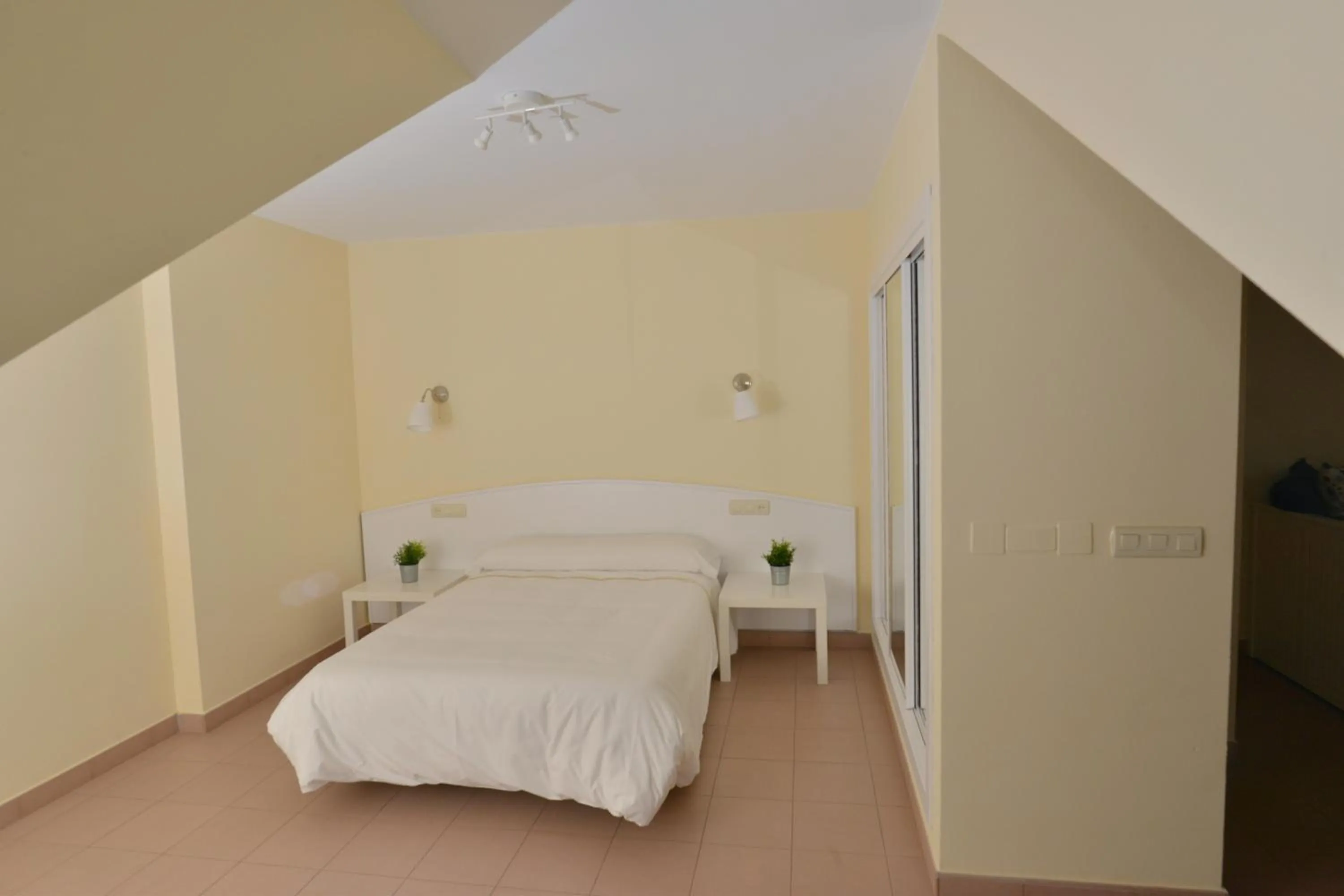 Bedroom, Bed in Apartamentos Marina