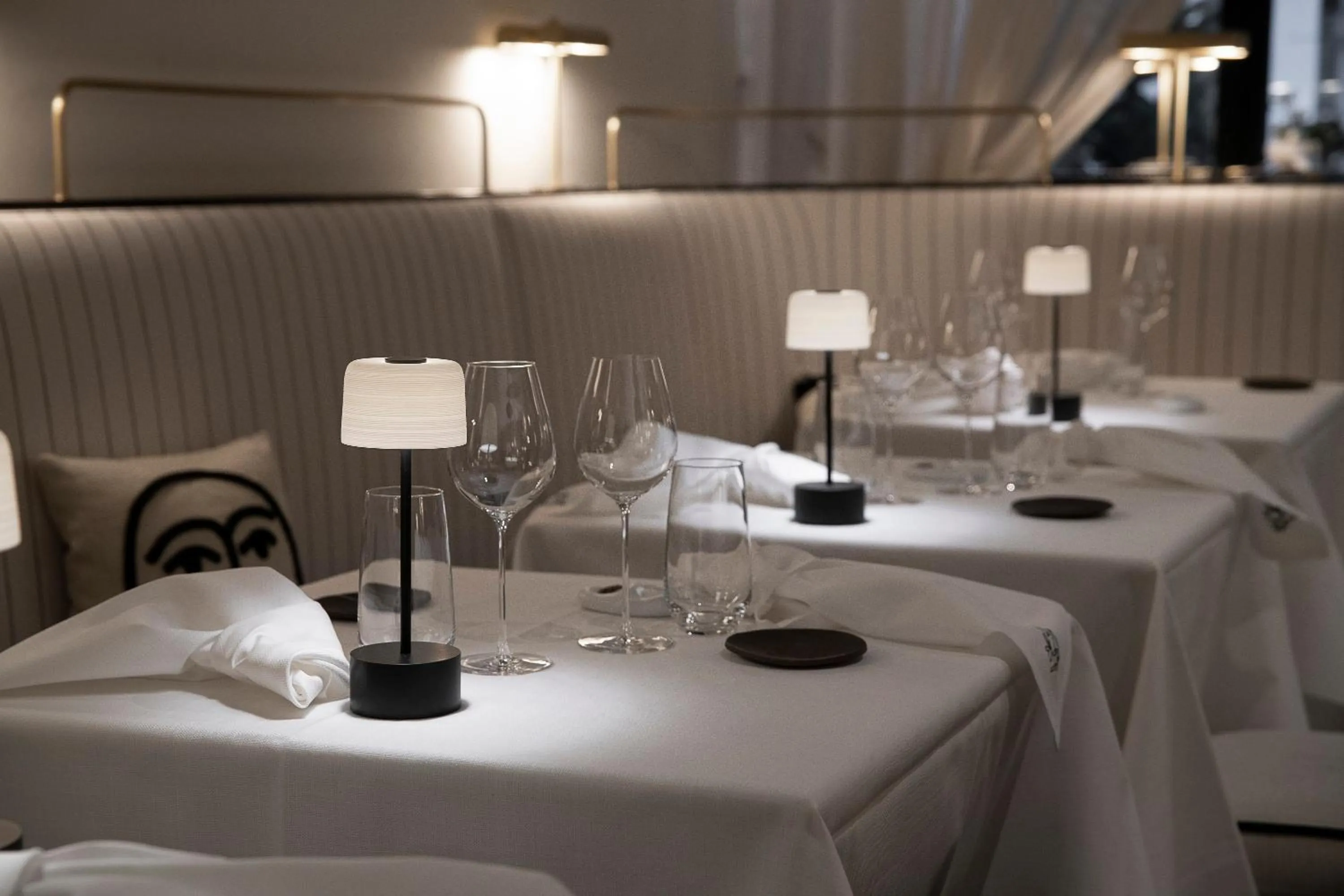 Restaurant/places to eat in Petit Hôtel Confidentiel