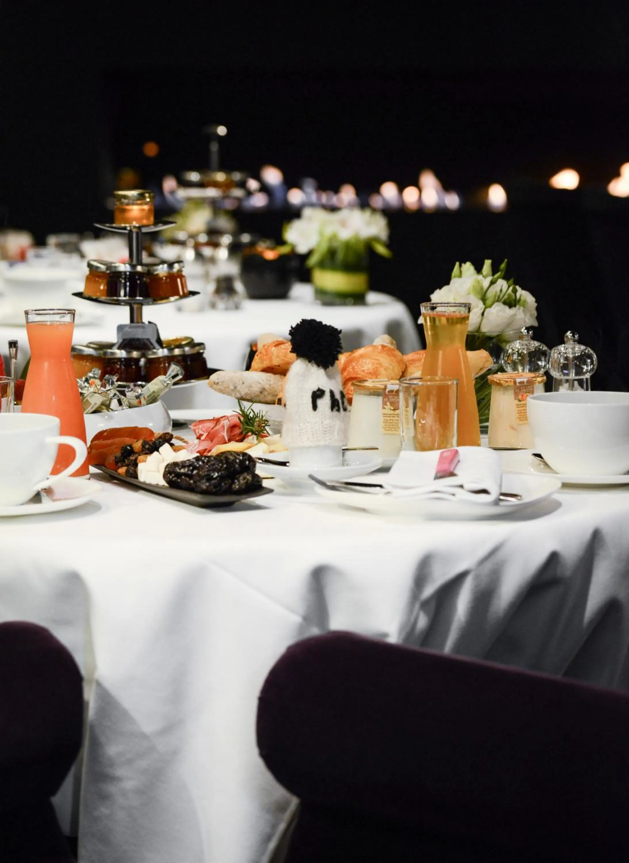 Restaurant/places to eat in Petit Hôtel Confidentiel