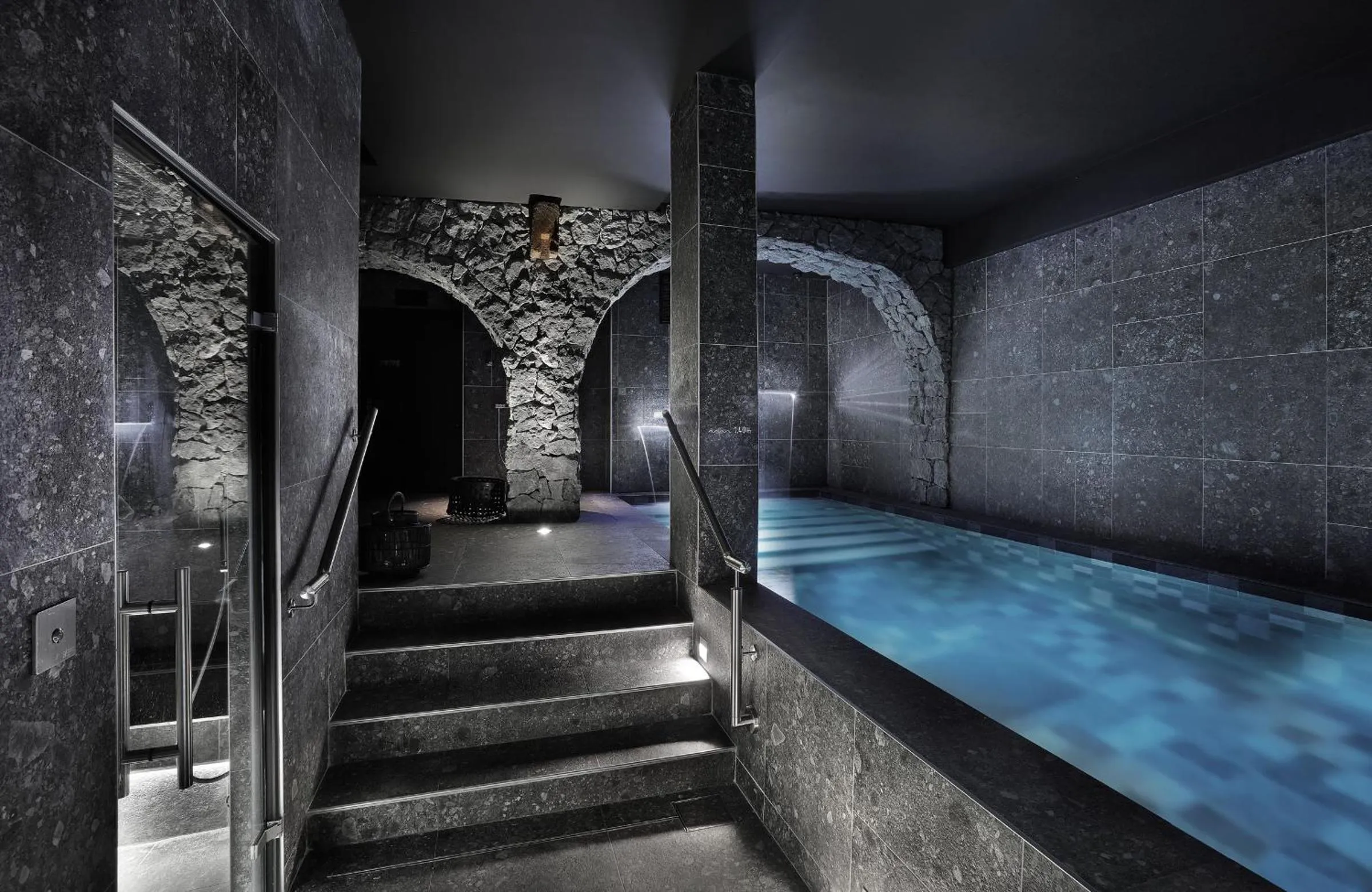 Massage in Petit Hôtel Confidentiel