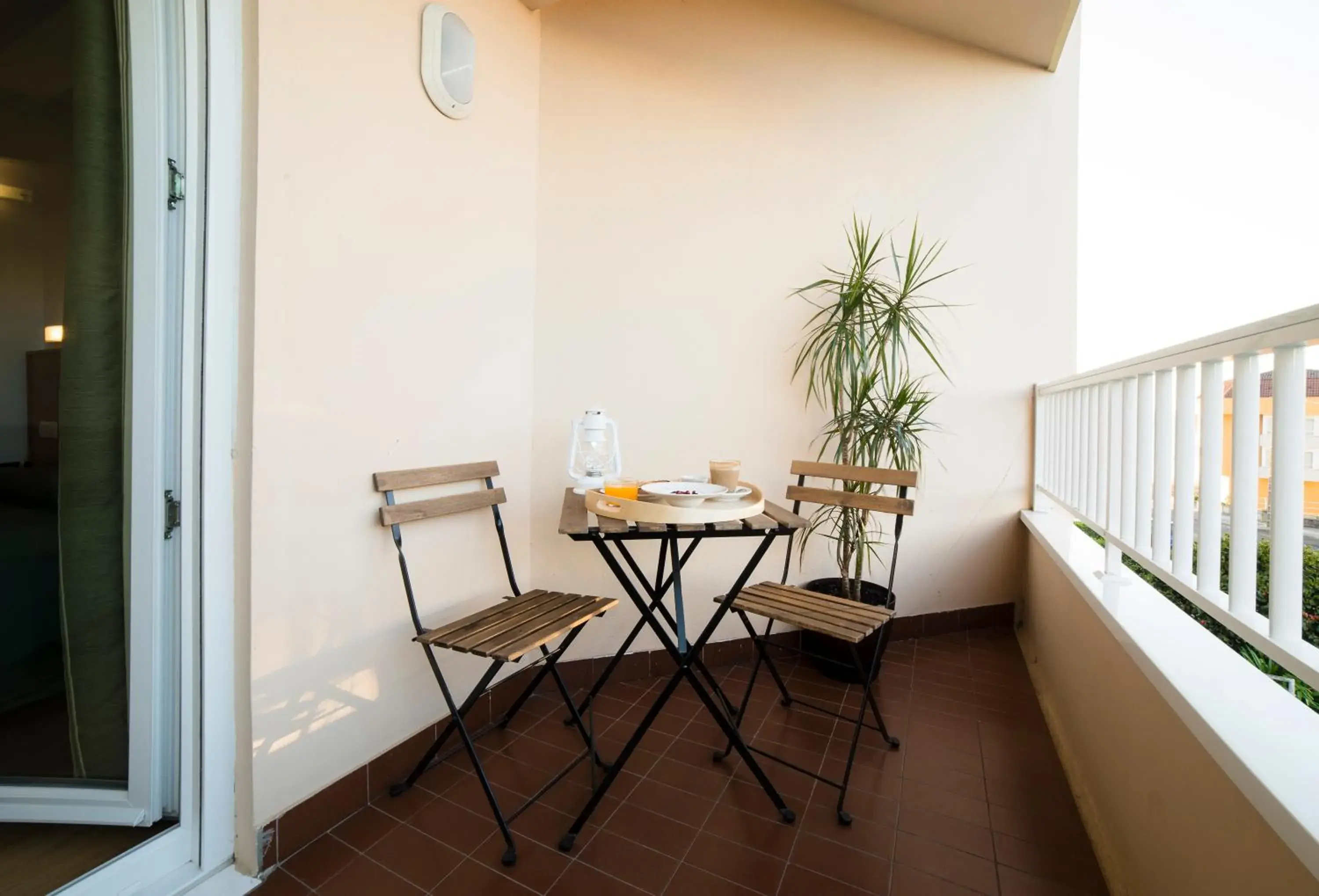 Deluxe Double Room with Balcony and Sea View in Hotel Crisol de las Rías Deluxe Double Room with Balcony and Sea View in Hotel Crisol de las Rías
