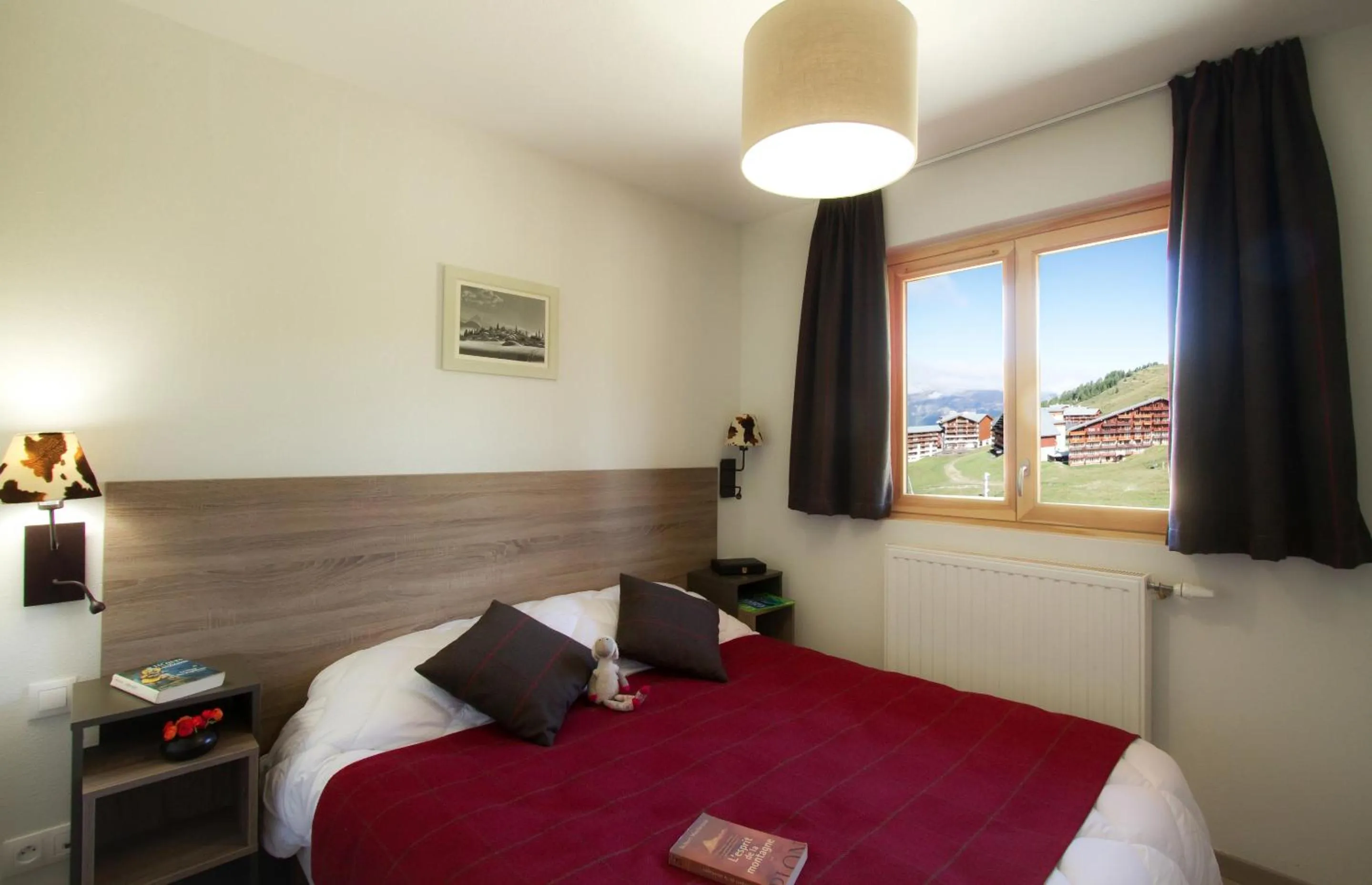 Bedroom, Bed in Résidence Odalys Front de Neige