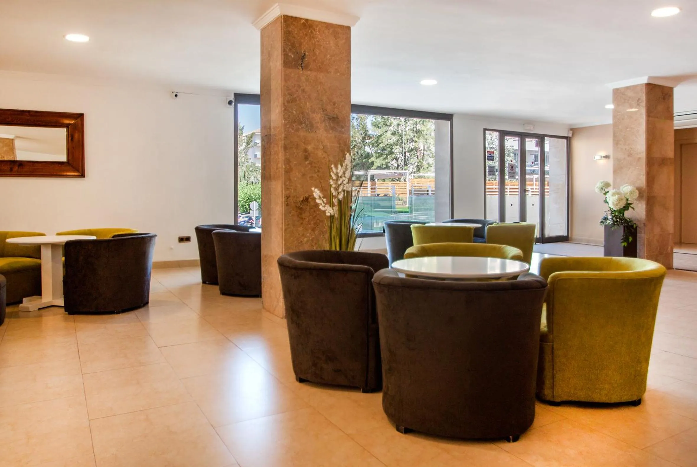 Lobby or reception in Apartamentos Sol y Vera