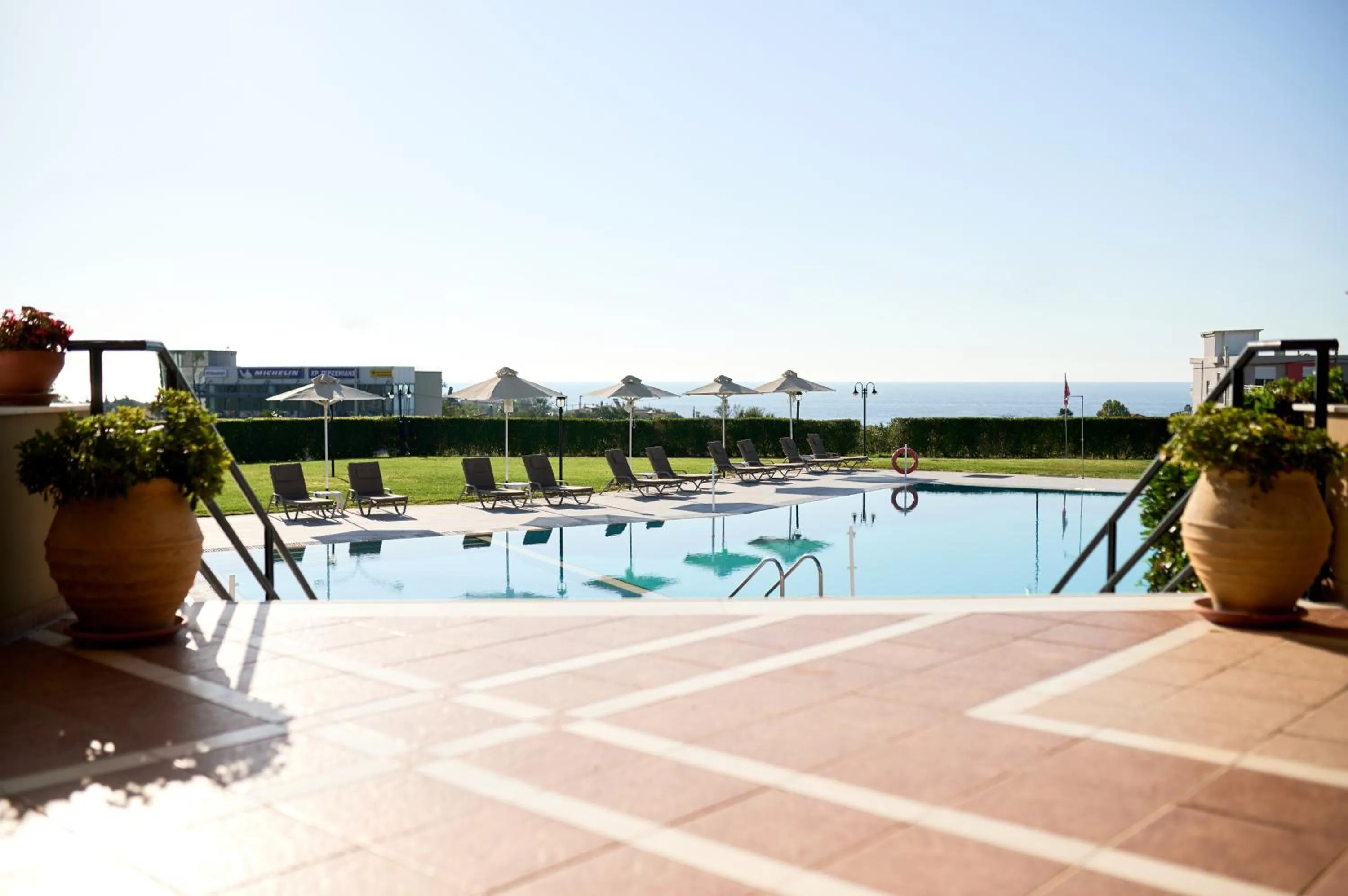 Swimming pool in Nefeli Hotel