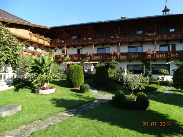 Property building in Gartenhotel Lenzenhof - Wildschönau- PREMIUMCARD inclusive