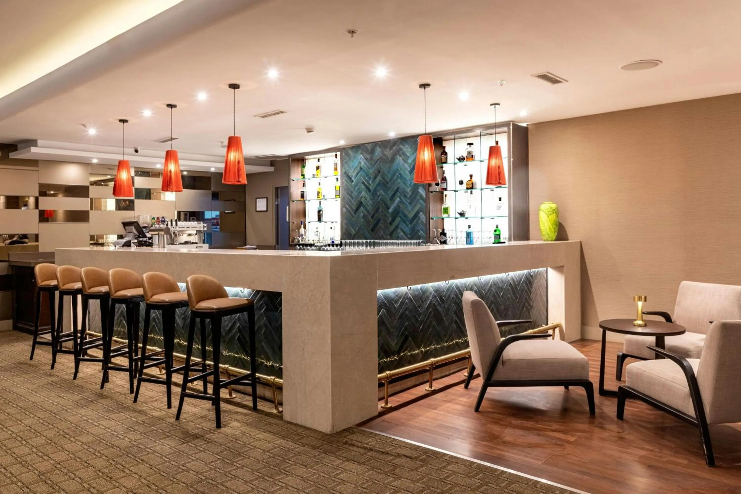 Lounge or bar in Hotel Plaza Santiago