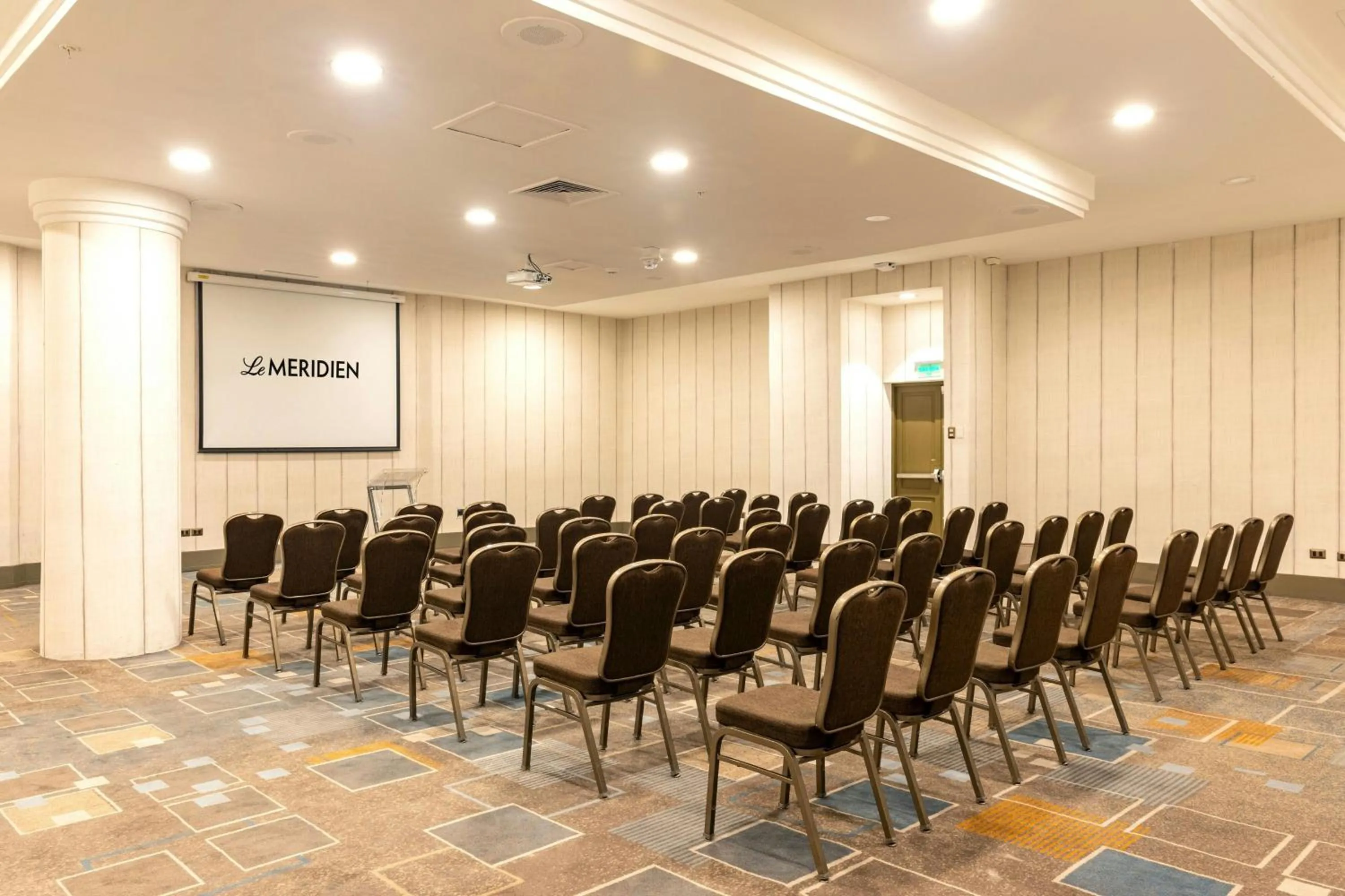 Meeting/conference room in Hotel Plaza Santiago