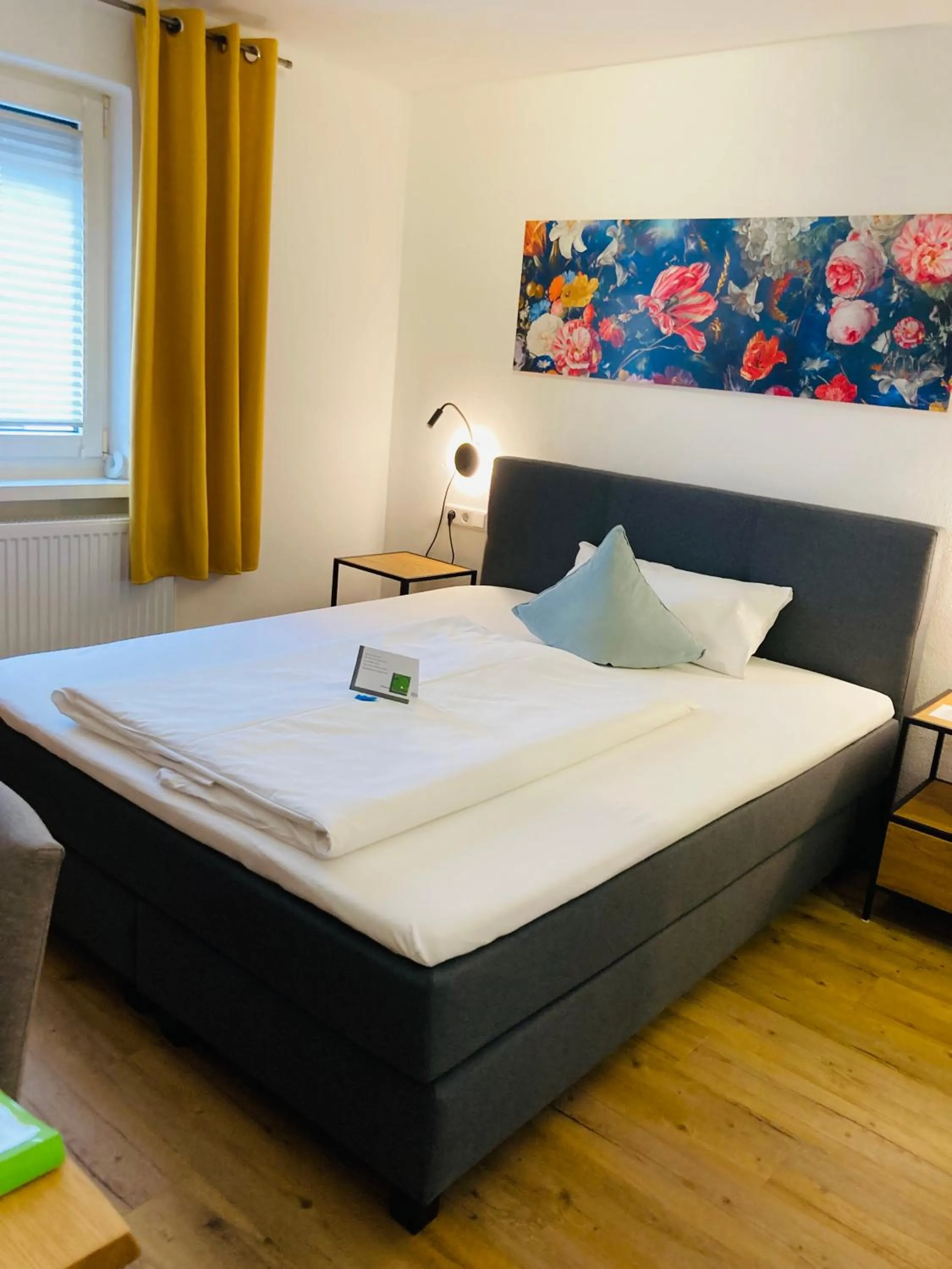 Bed in Gästehaus zur Linde