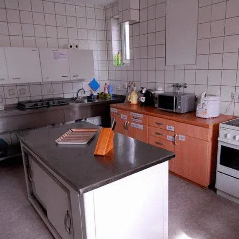 Kitchen or kitchenette in Gästehaus zur Linde