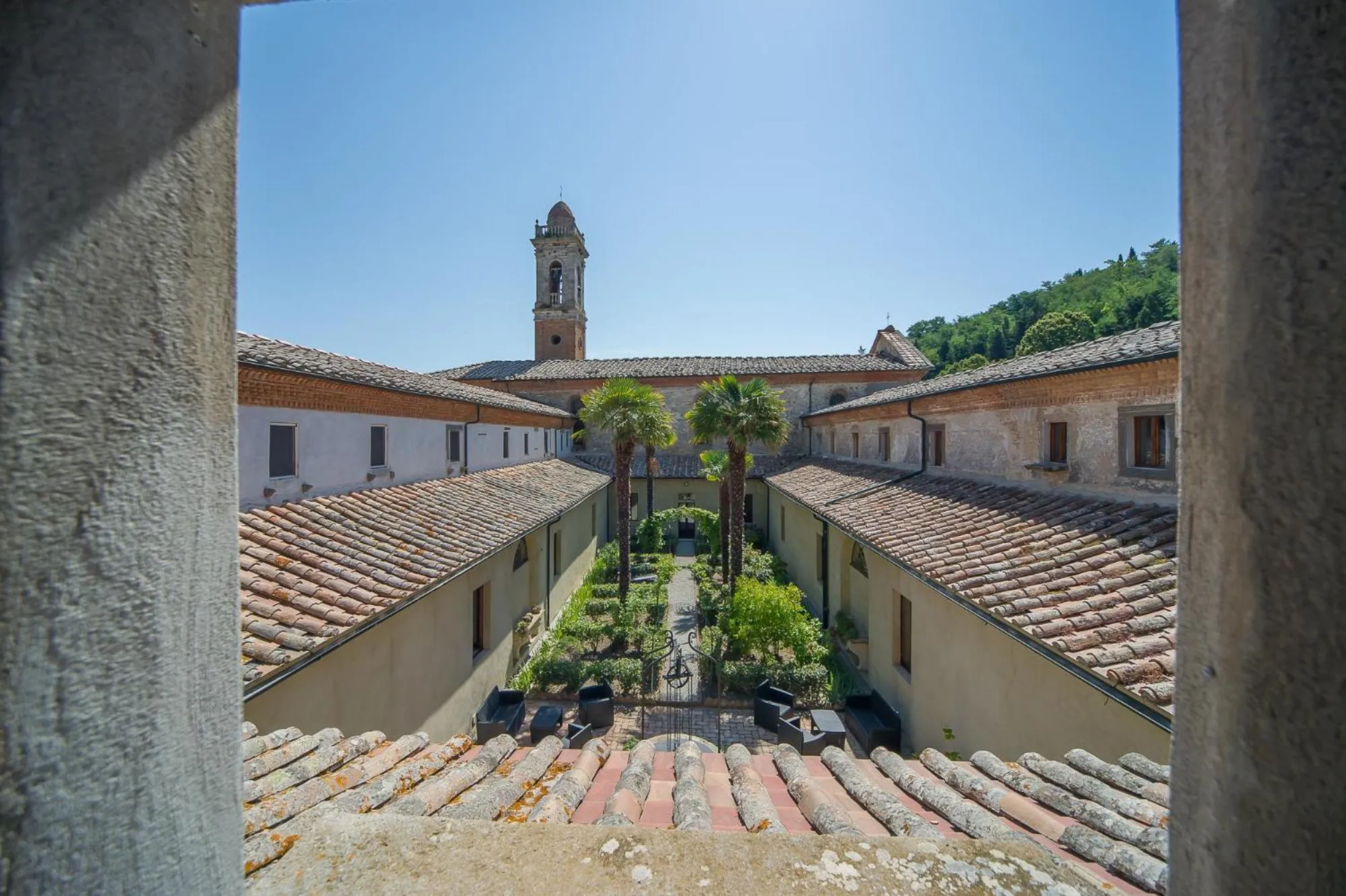 Garden in Chiostro Delle Monache Hostel Volterra