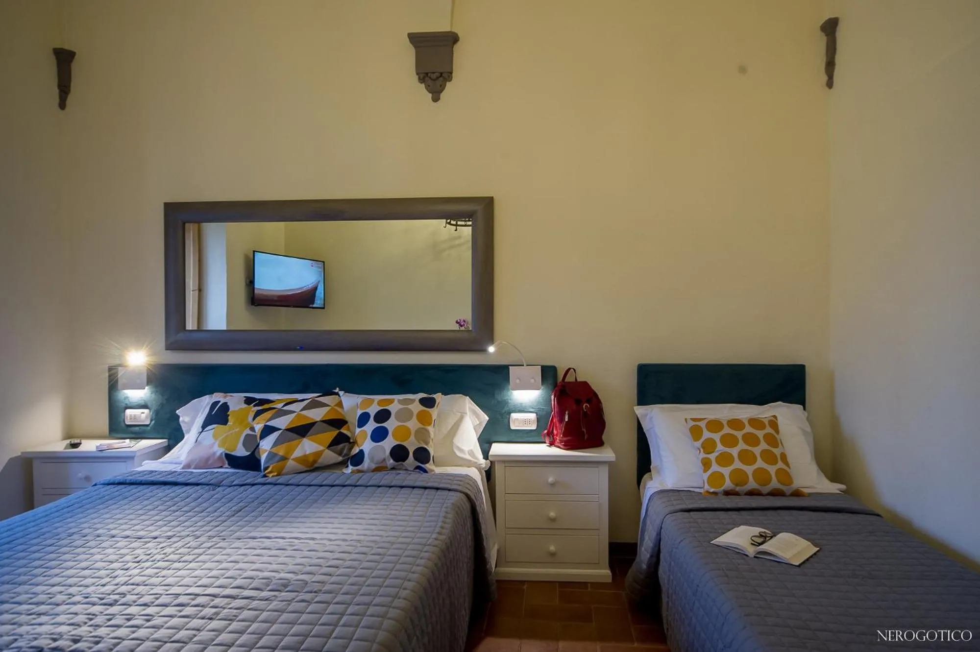 Photo of the whole room, Bed in Chiostro Delle Monache Hostel Volterra