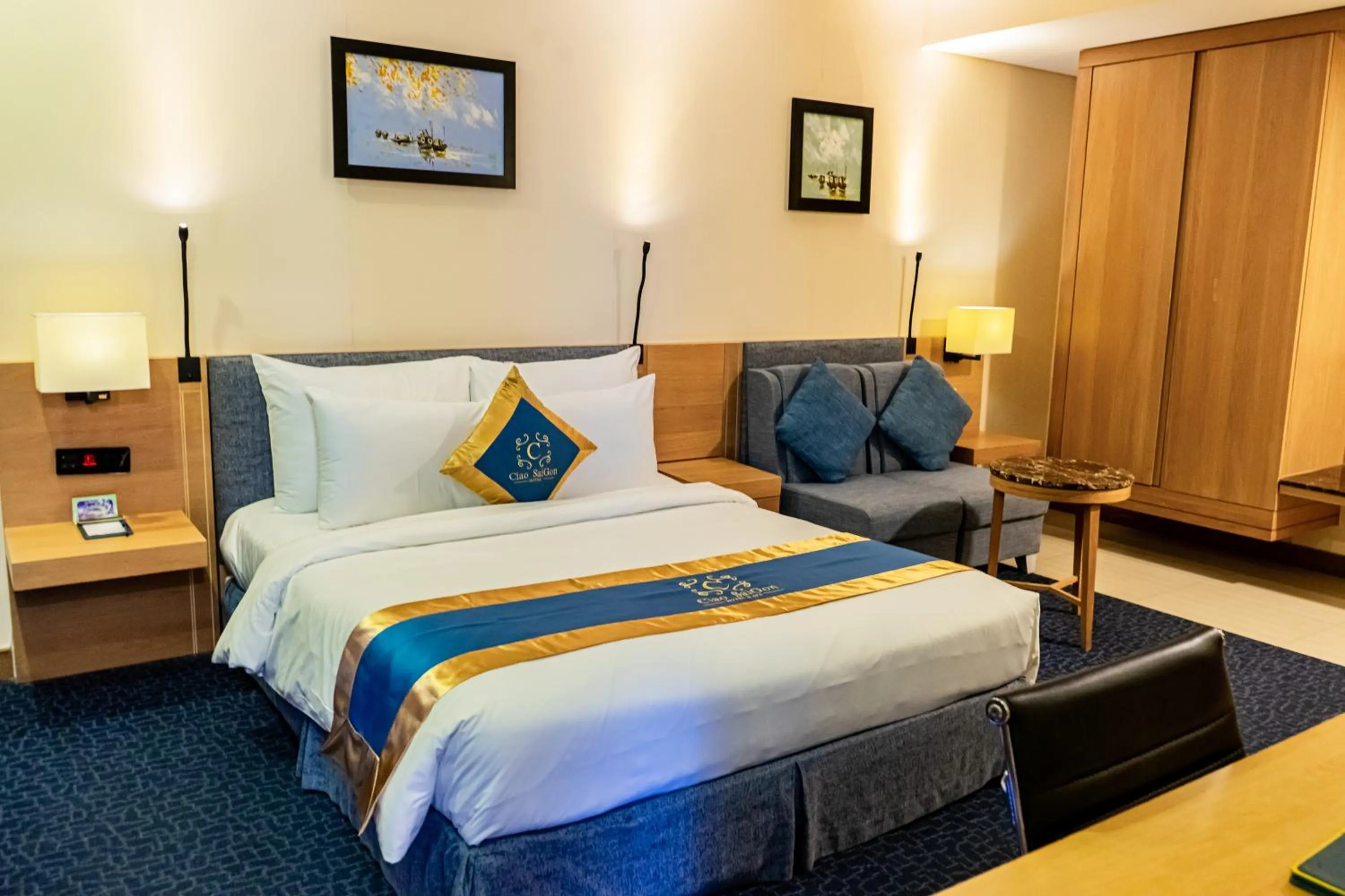 Bed in Ciao SaiGon Hotel & Spa