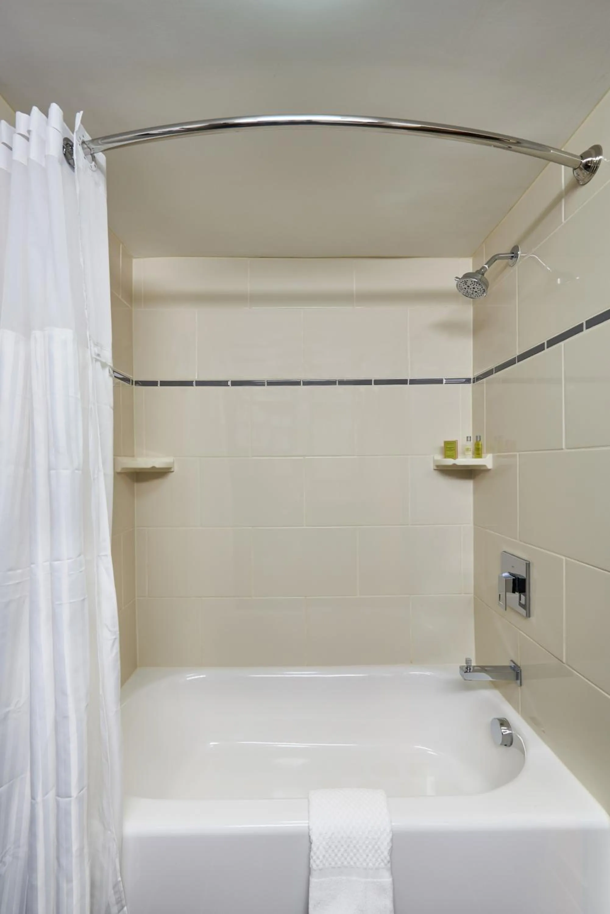 Bath in Doubletree By Hilton Raleigh Crabtree Valley