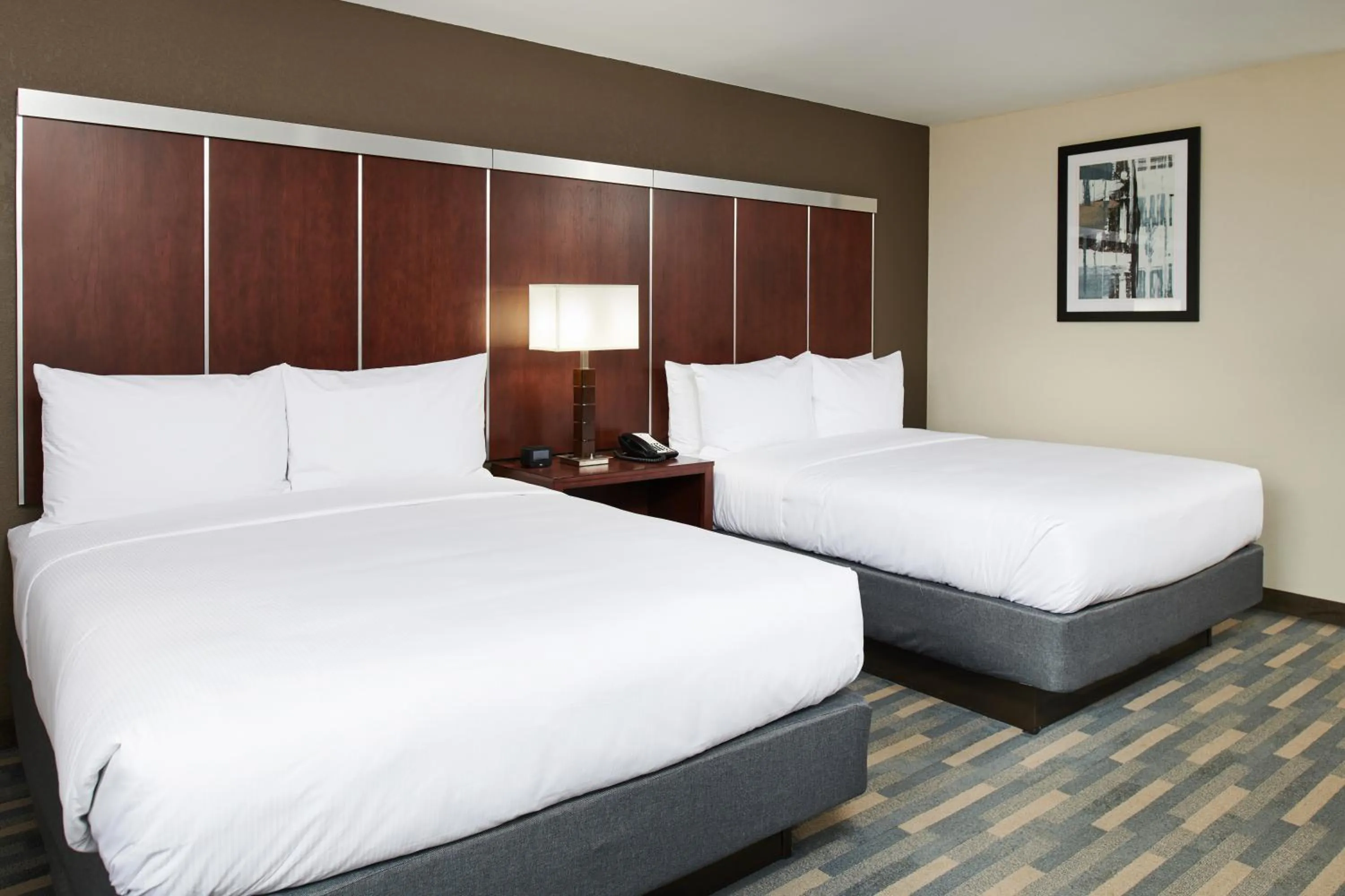 Bedroom, Bed in Doubletree By Hilton Raleigh Crabtree Valley
