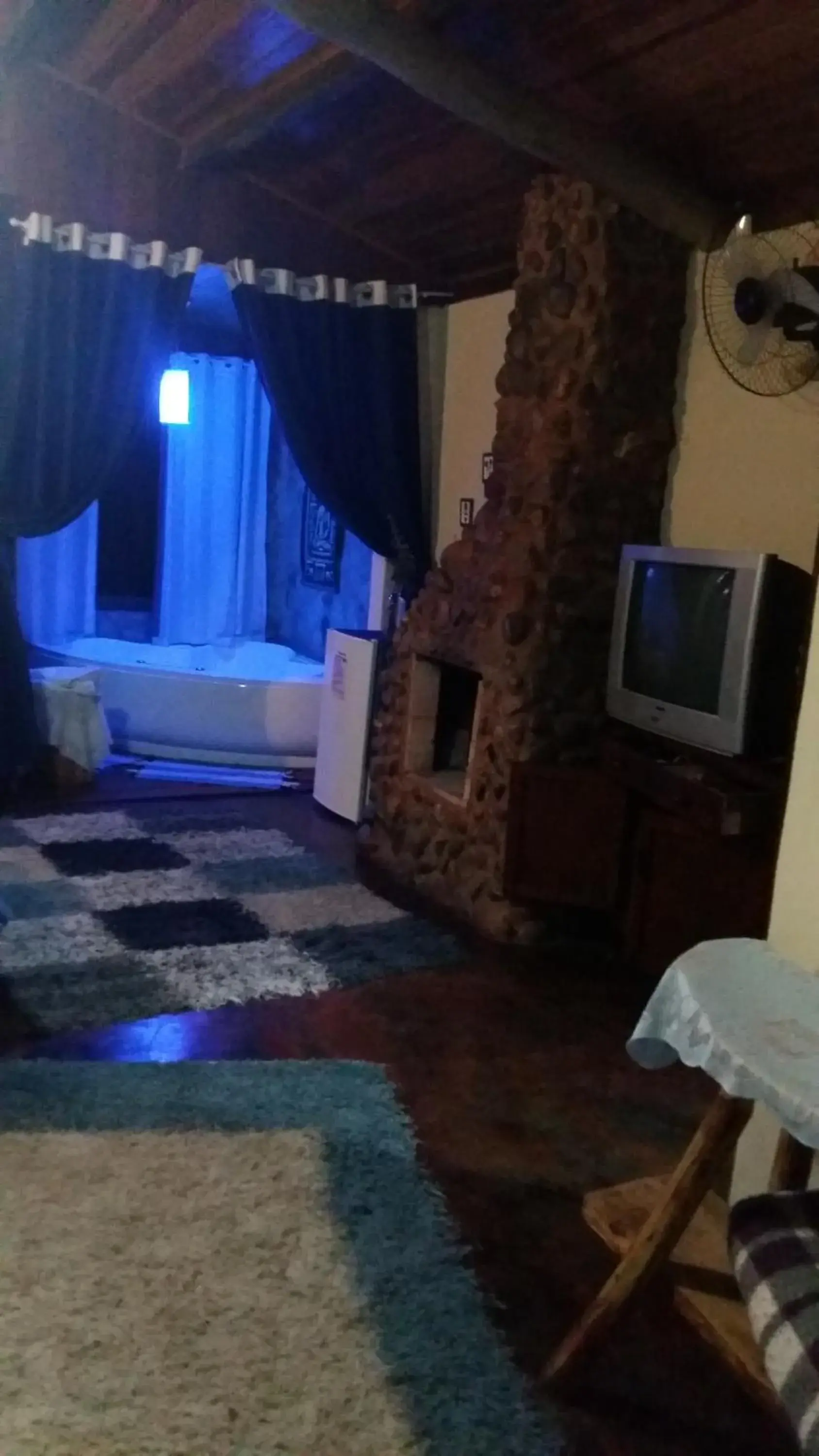 Triple Room with Bath in Pousada Bella Vista Triple Room with Bath in Pousada Bella Vista