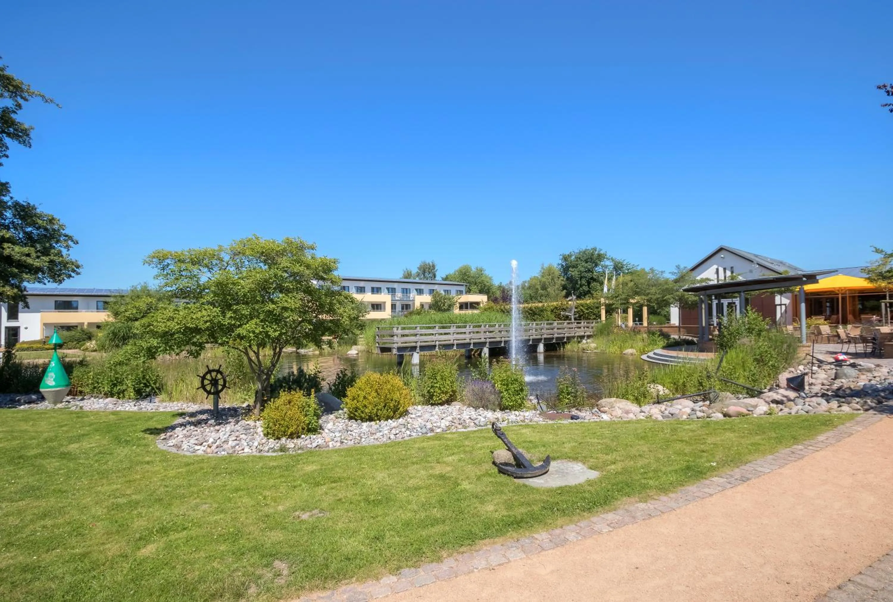 Inner courtyard view in Familien Wellness Hotel Seeklause mit großem Abenteuerspielplatz "Piraten-Insel-Usedom" Kinder immer All-Inklusive & Getränke ganztags inklusive