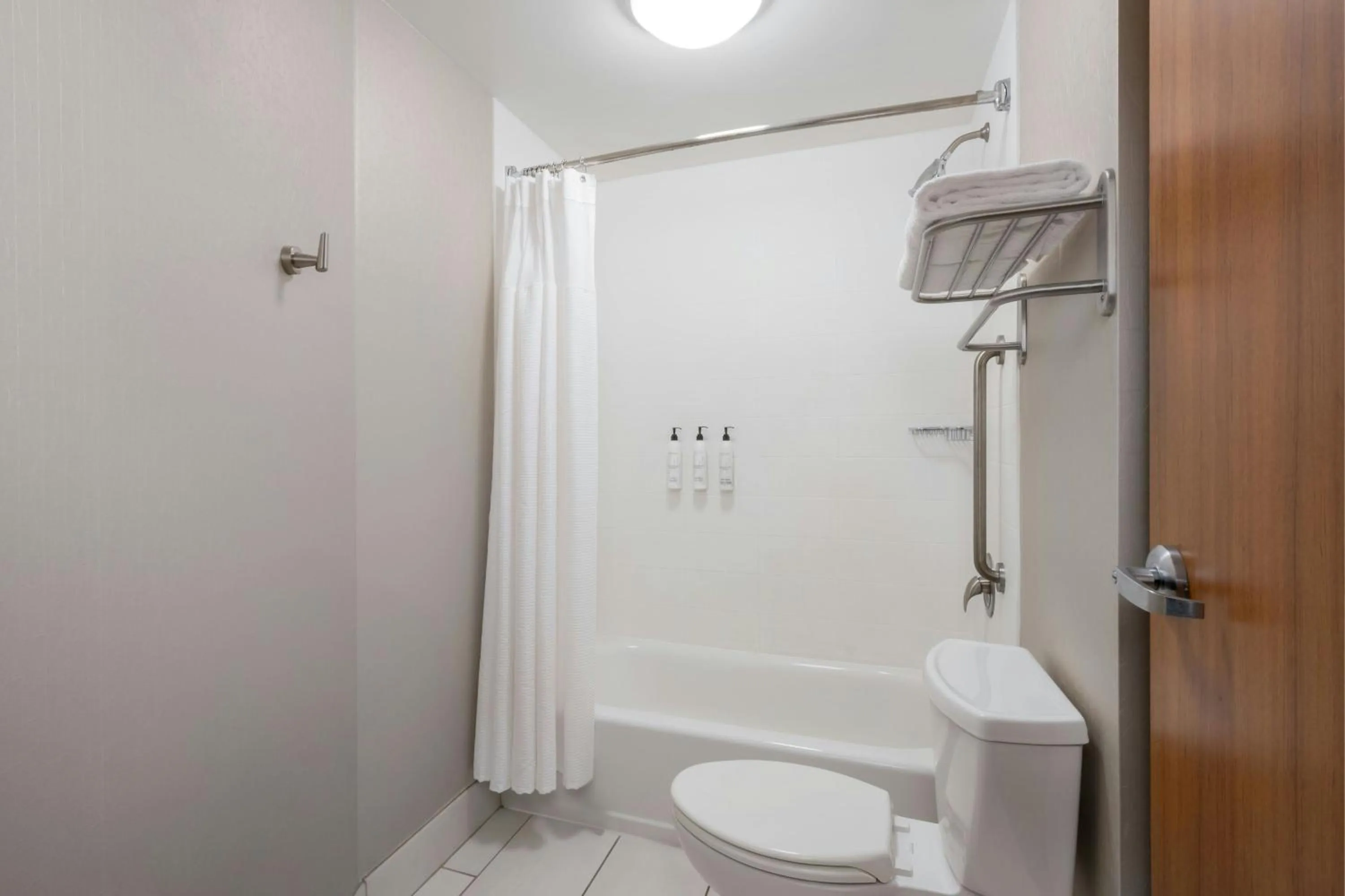 Bathroom in SpringHill Suites by Marriott Athens West