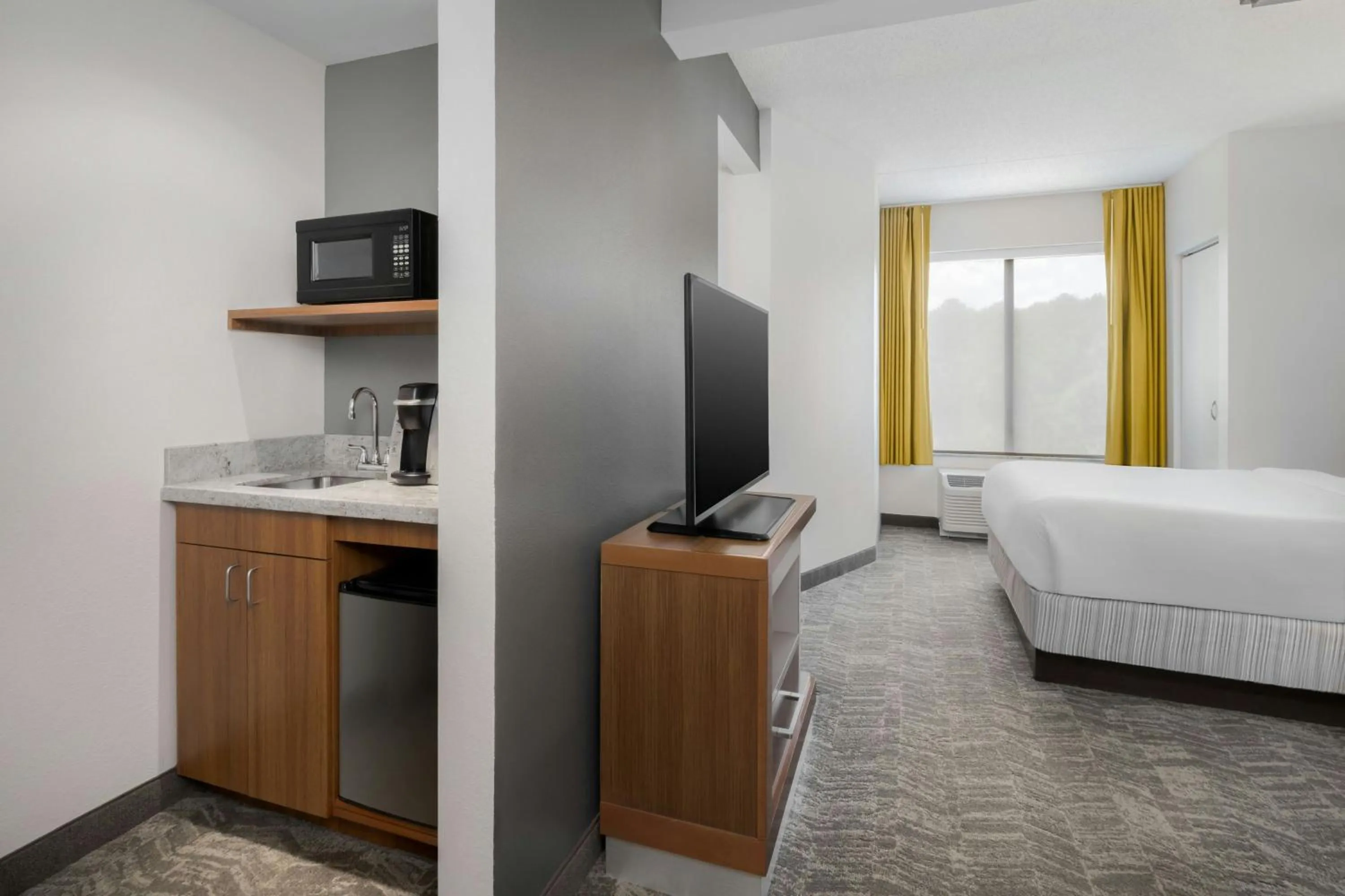 Photo of the whole room, Bed in SpringHill Suites by Marriott Athens West