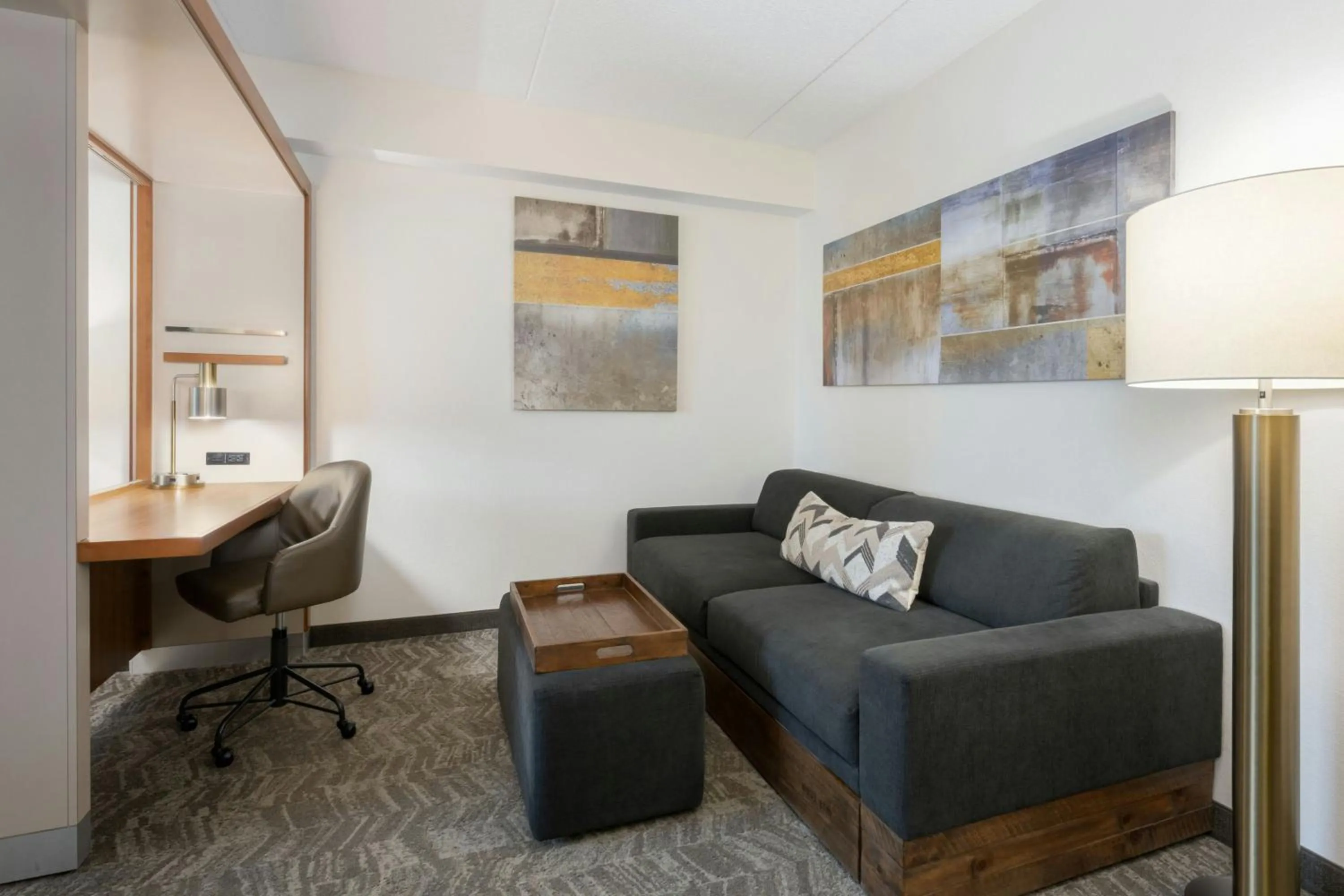 Living room in SpringHill Suites by Marriott Athens West