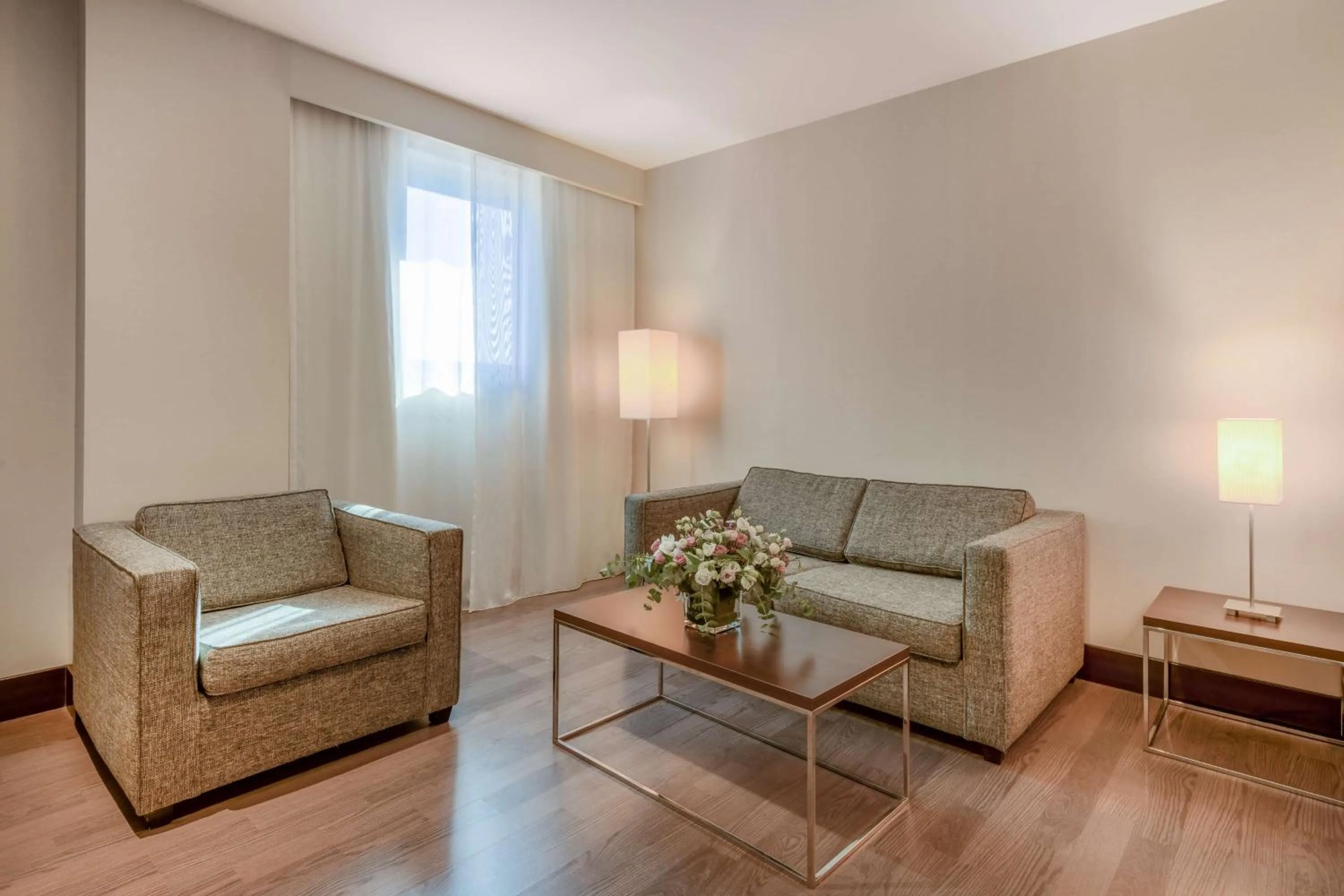 Photo of the whole room in NH Campo de Gibraltar