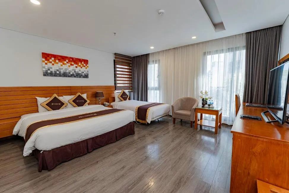 View (from property/room), Bed in London Hanoi Hotel