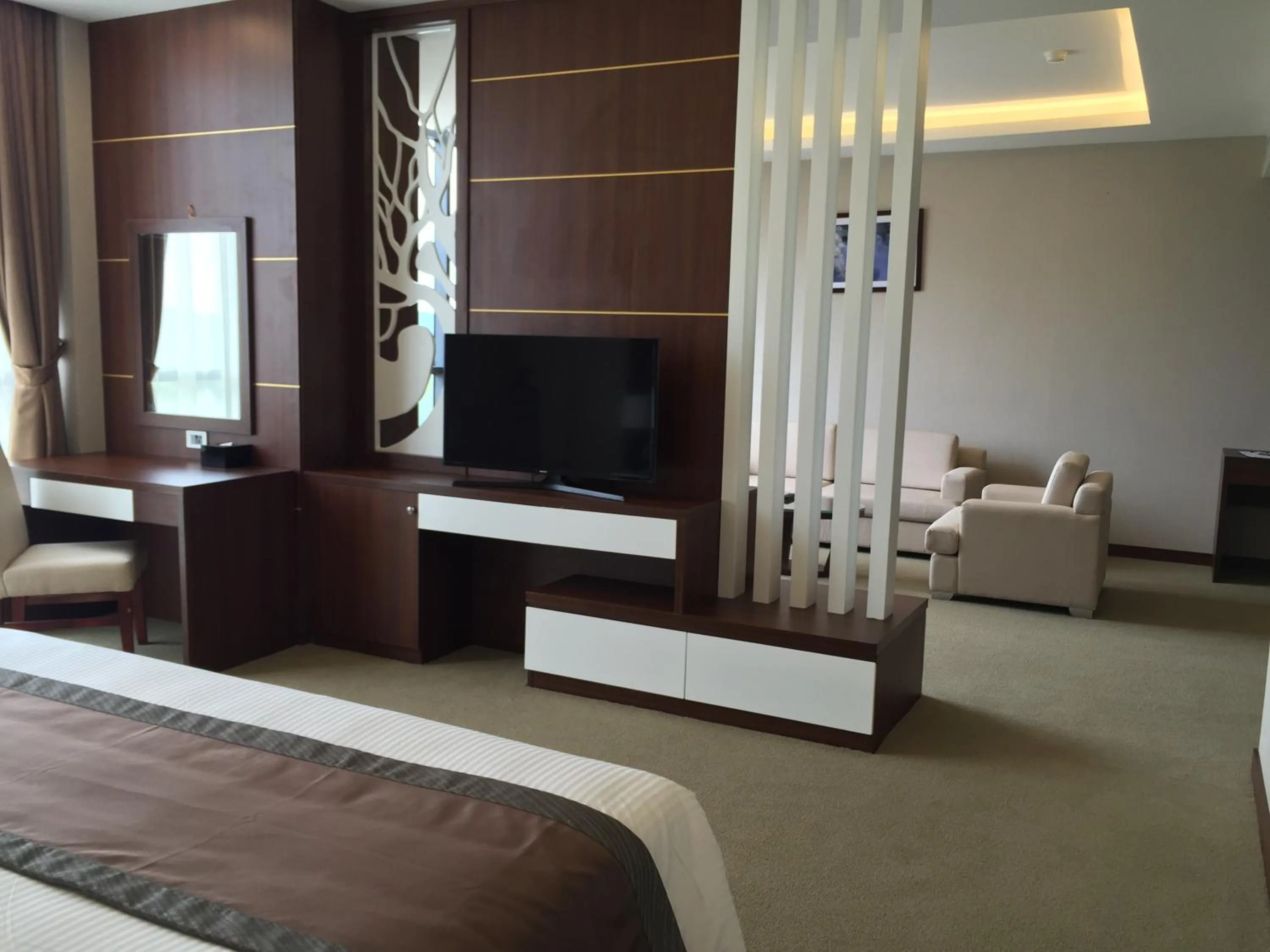 Photo of the whole room, Bed in Muong Thanh Grand Hoang Mai - Nghe An