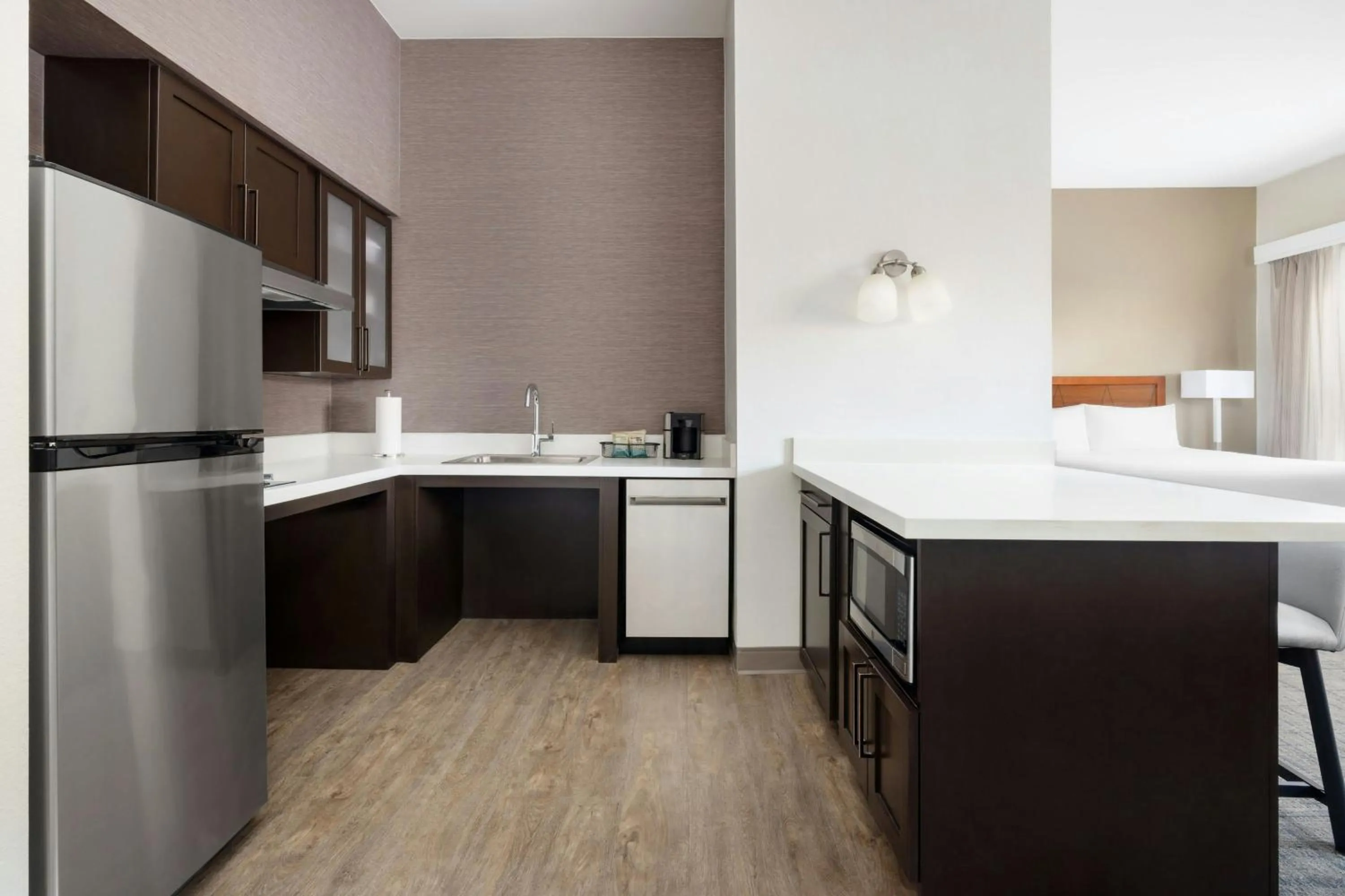 Kitchen or kitchenette in Residence Inn Des Moines West at Jordan Creek Town Center