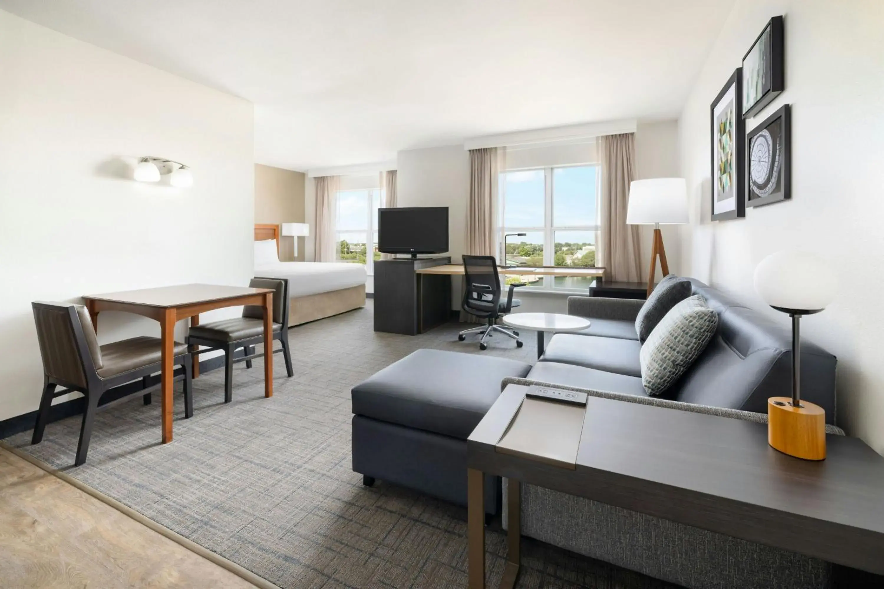 King Studio with Sofa Bed in Residence Inn Des Moines West at Jordan Creek Town Center King Studio with Sofa Bed in Residence Inn Des Moines West at Jordan Creek Town Center