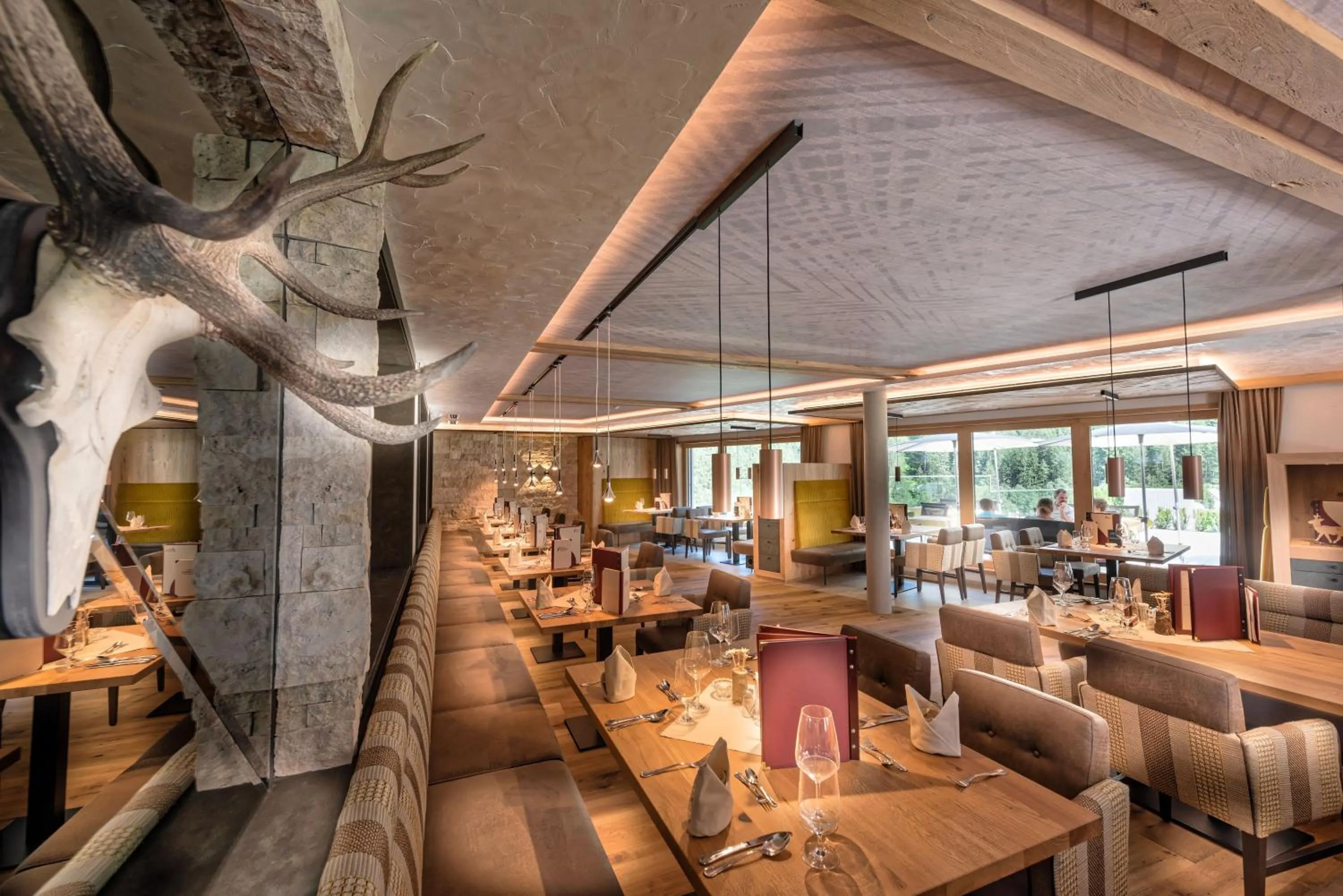 Restaurant/places to eat in Alpinhotel Berghaus spa