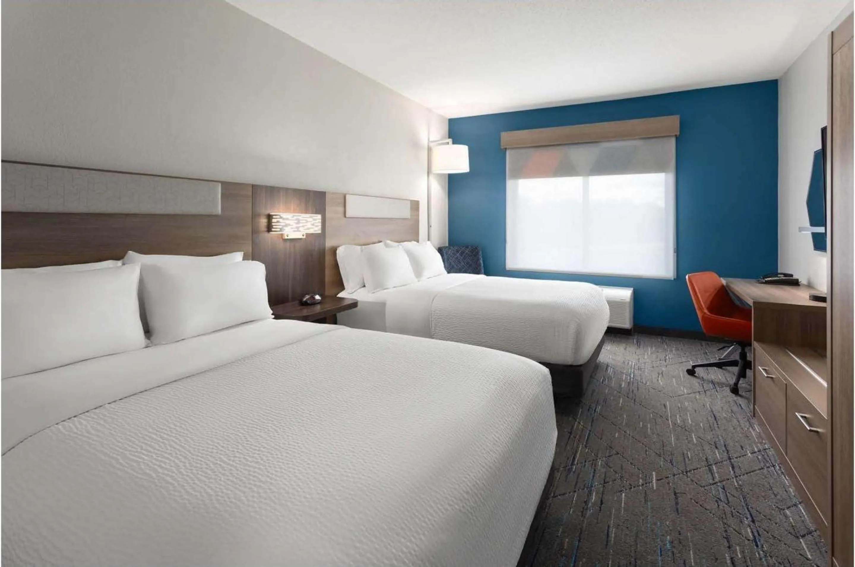 Bed in Holiday Inn Express Hotel & Suites Dubois by IHG
