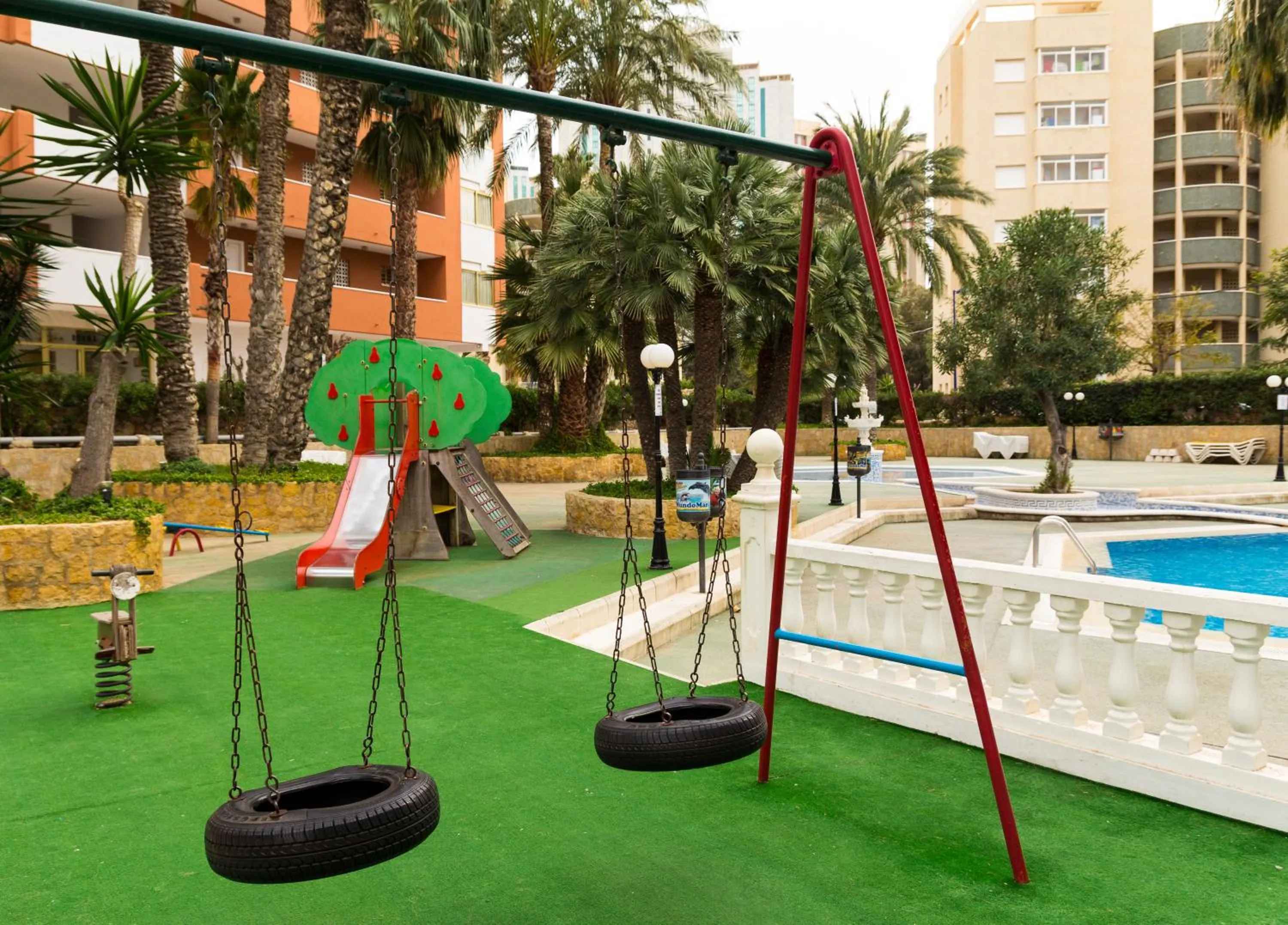 Facade/entrance in Hotel Alone